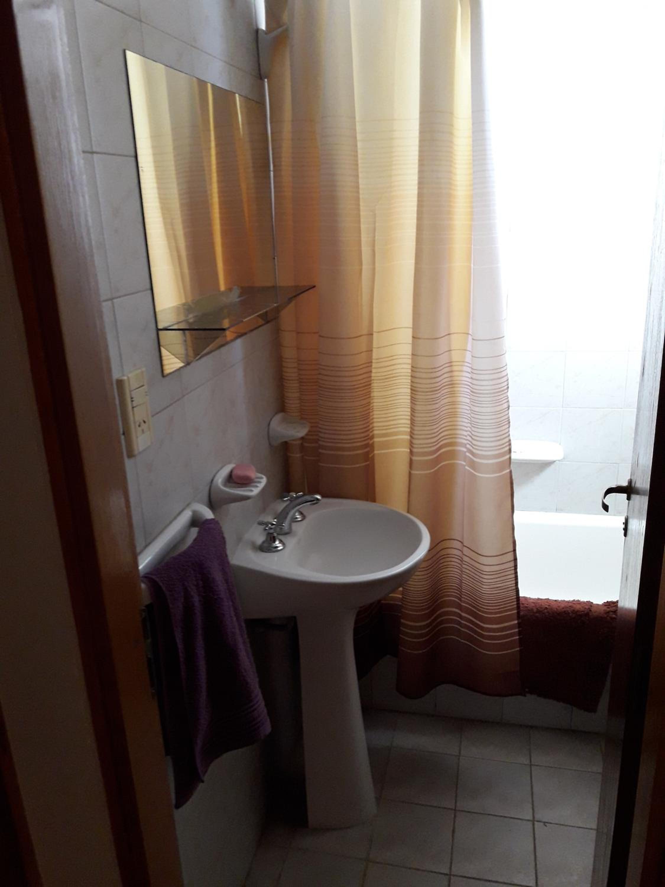 Departamento Avda Belgrano Sur 367 con Cochera Privada