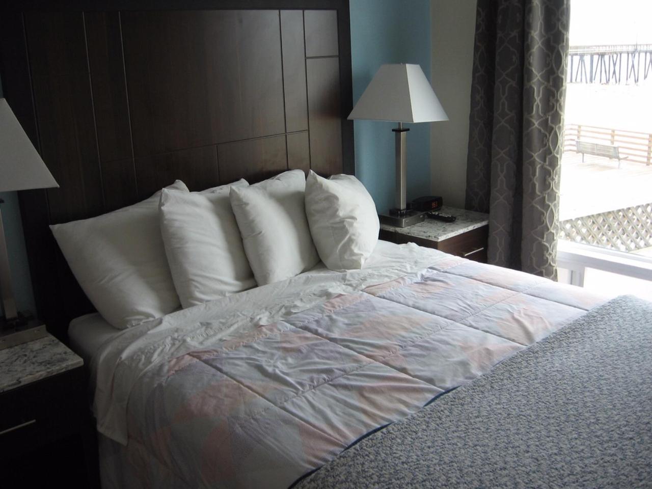 Dolphin Cove Motel