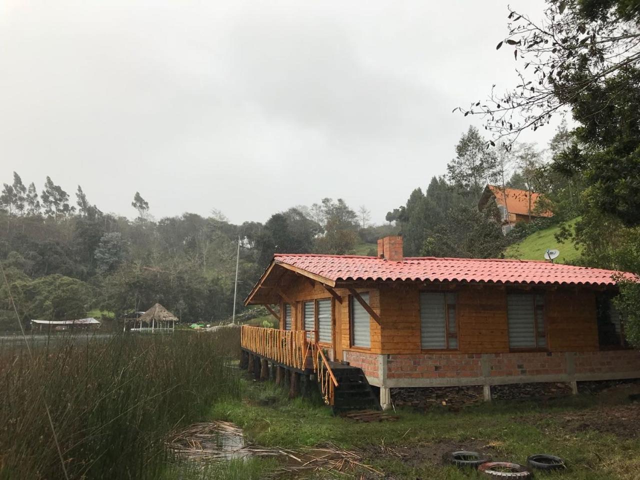 Cabaña en La Cocha-Finca INDIANA