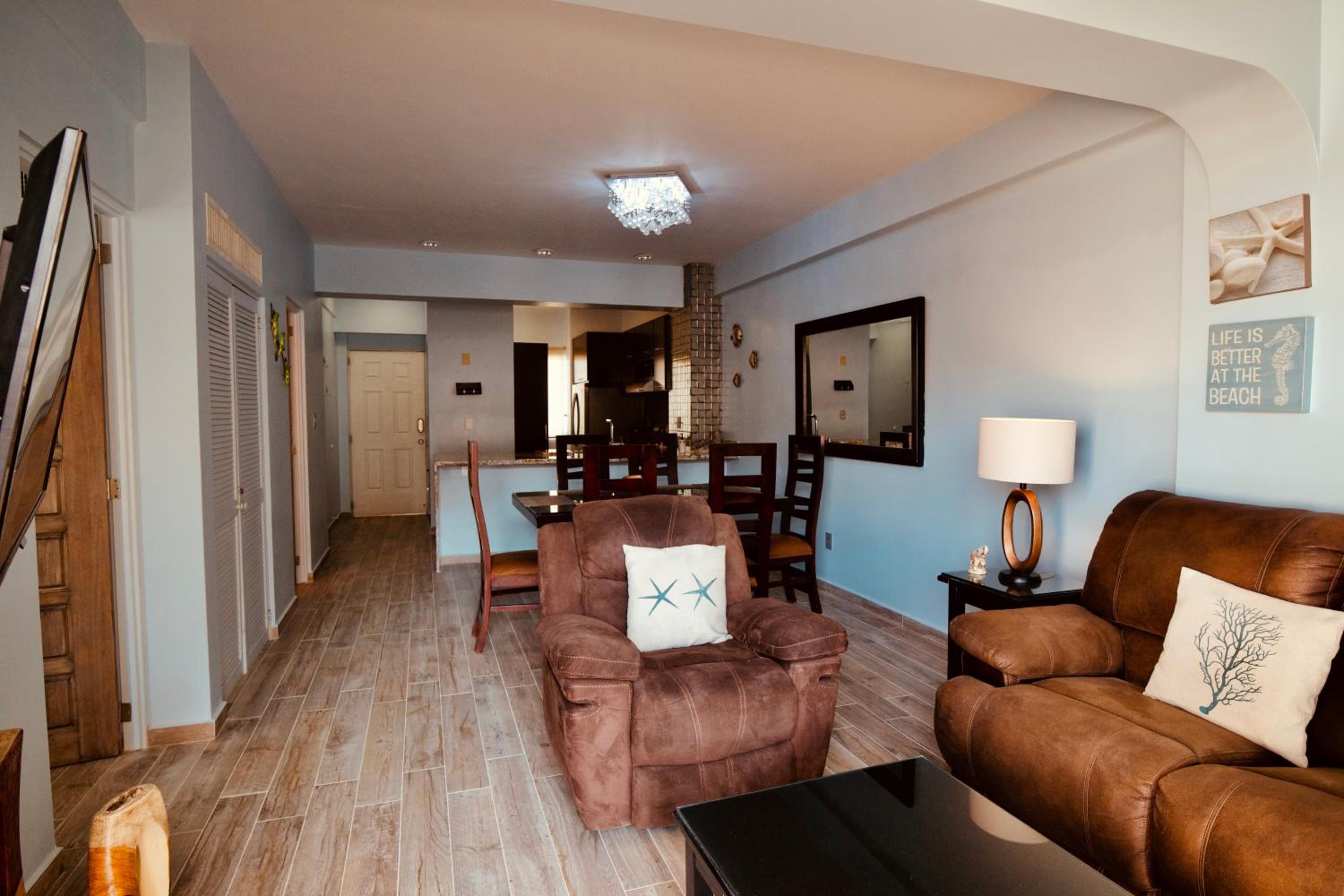 Maz4you Beachfront Condo