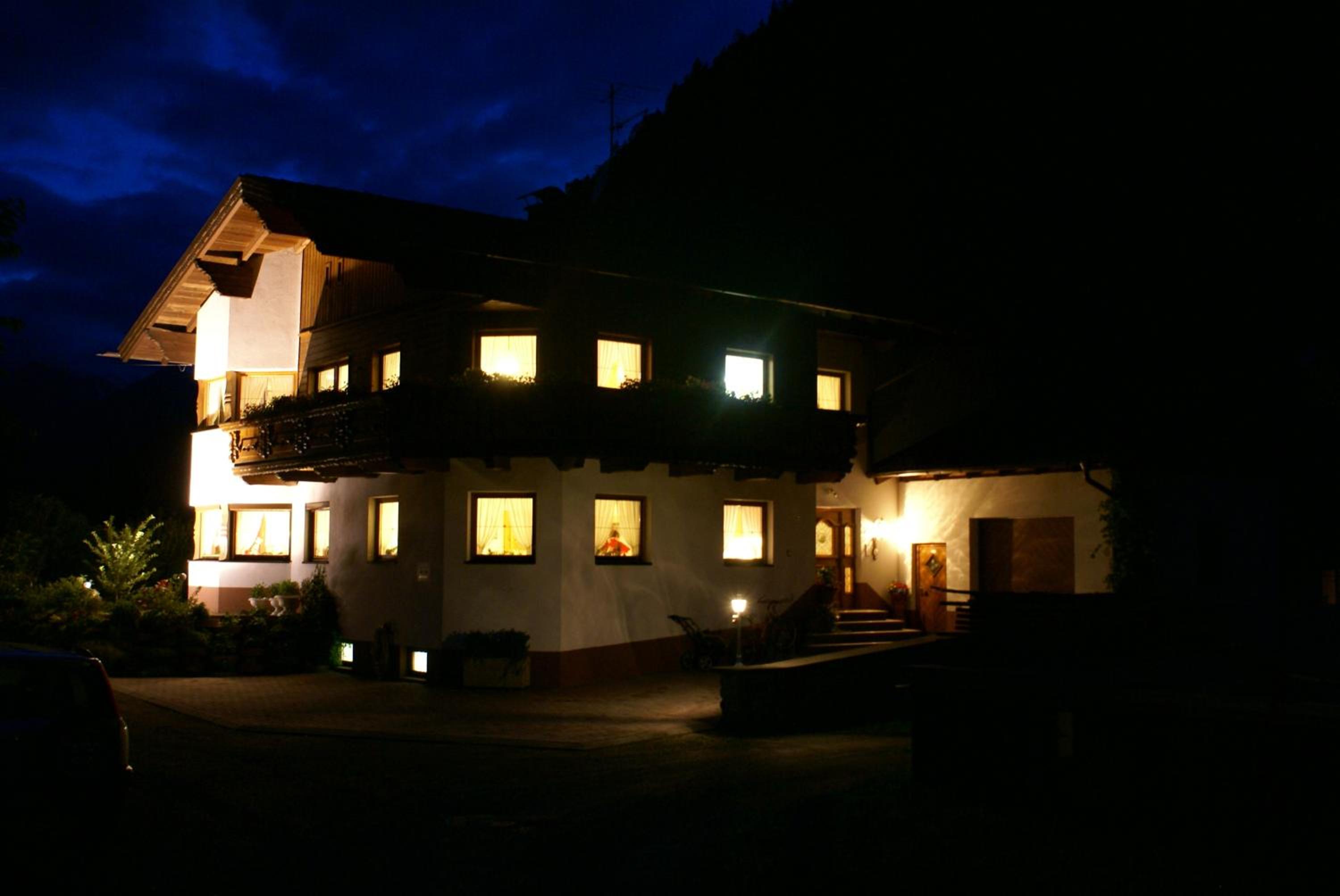 Photo 31