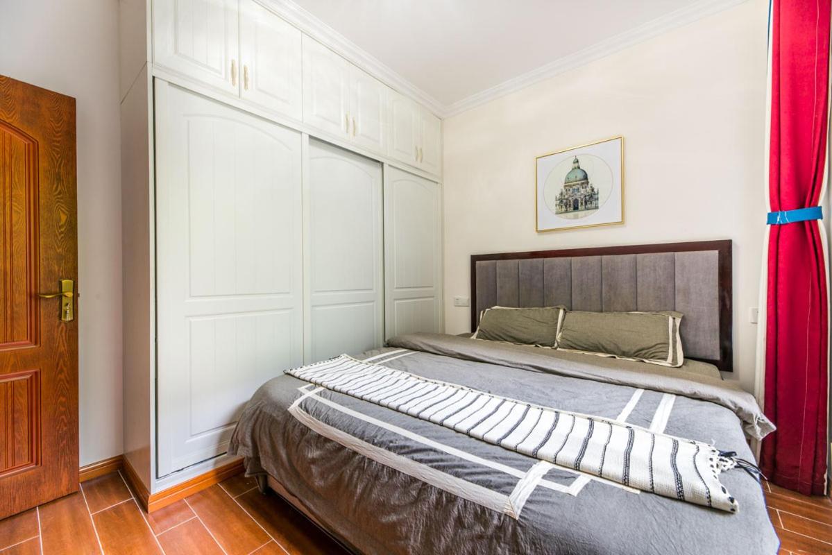Chengdu Qingyang·Kuanzhai Alley· Locals Apartment 00170590