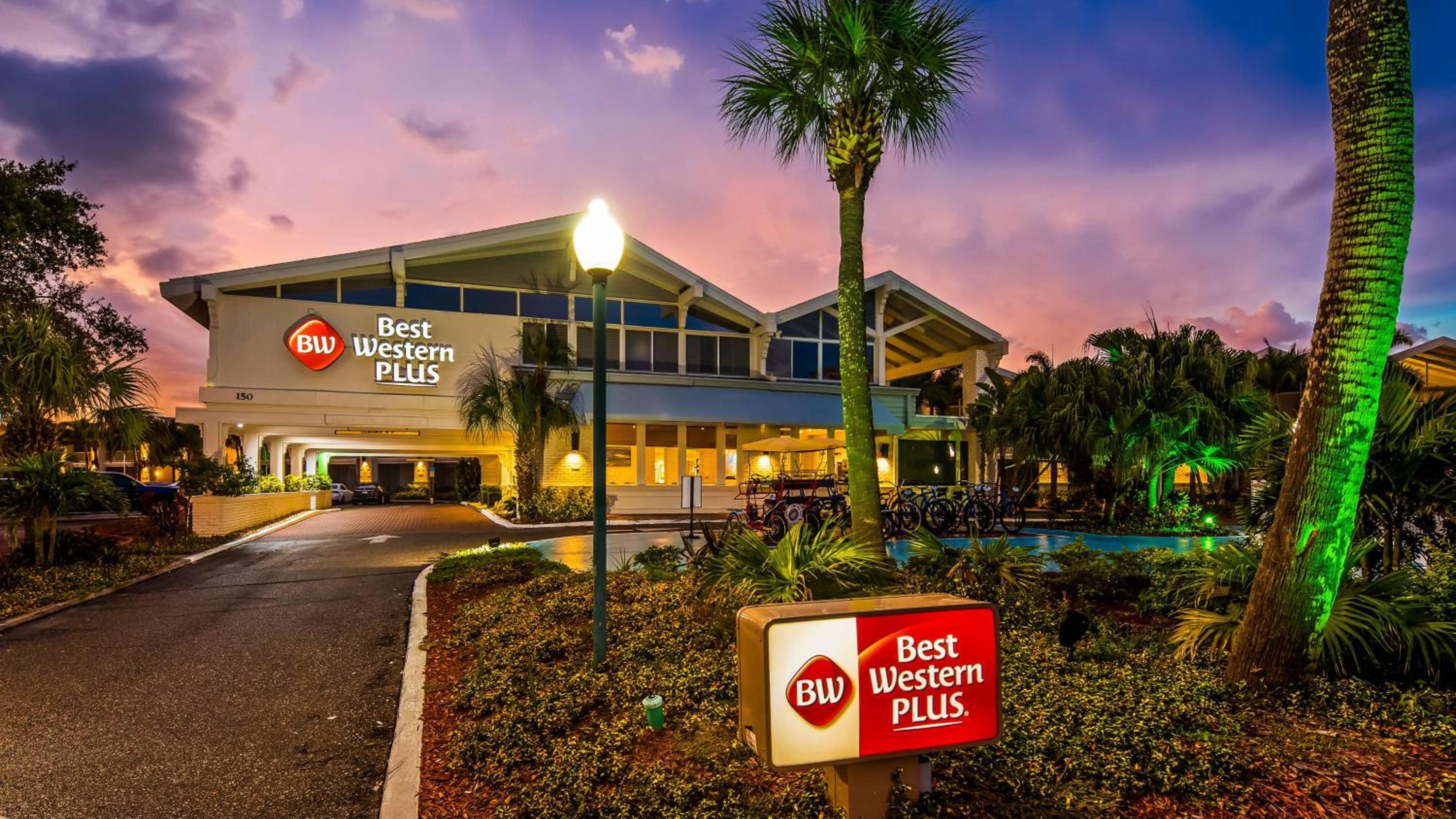 Hotel Best Western Plus Yacht Harbor Inn