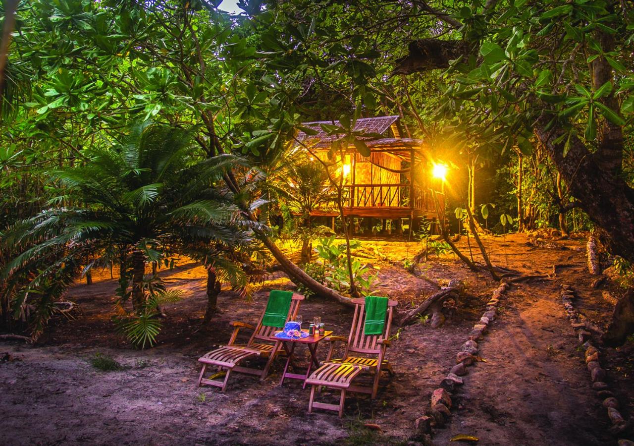 Boulder Bay Eco Resort - Nga Khin Nyo Gyee Island