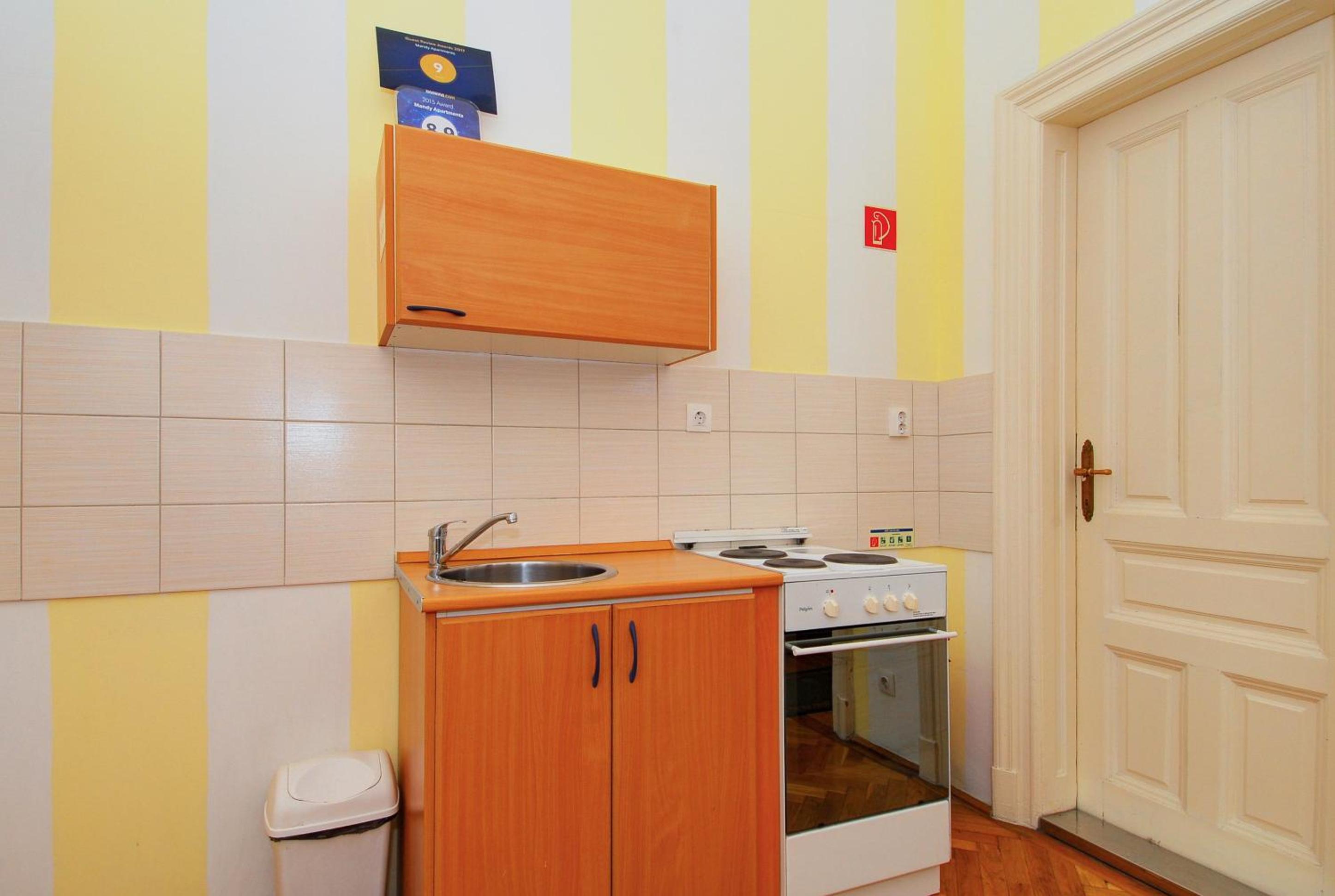 Mandy Apartments