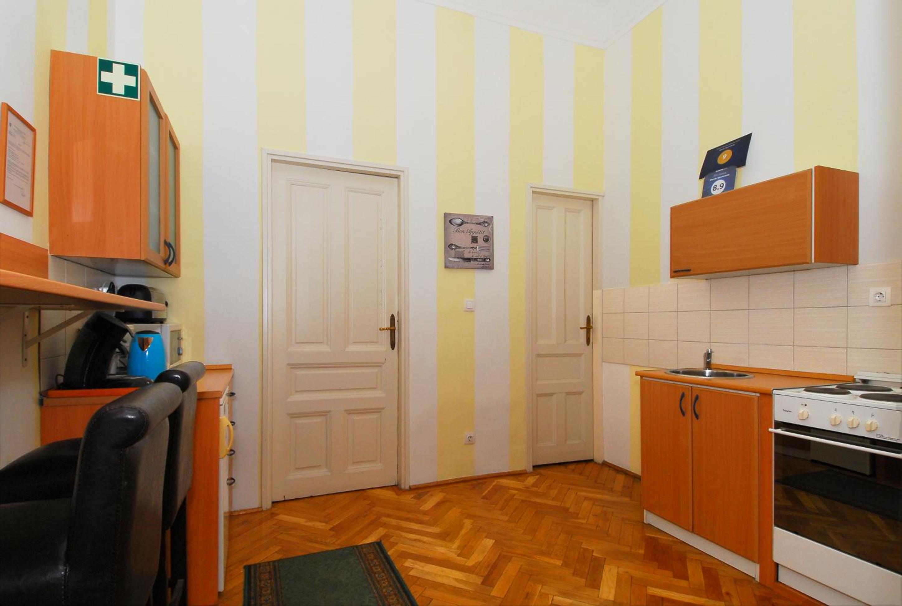 Mandy Apartments