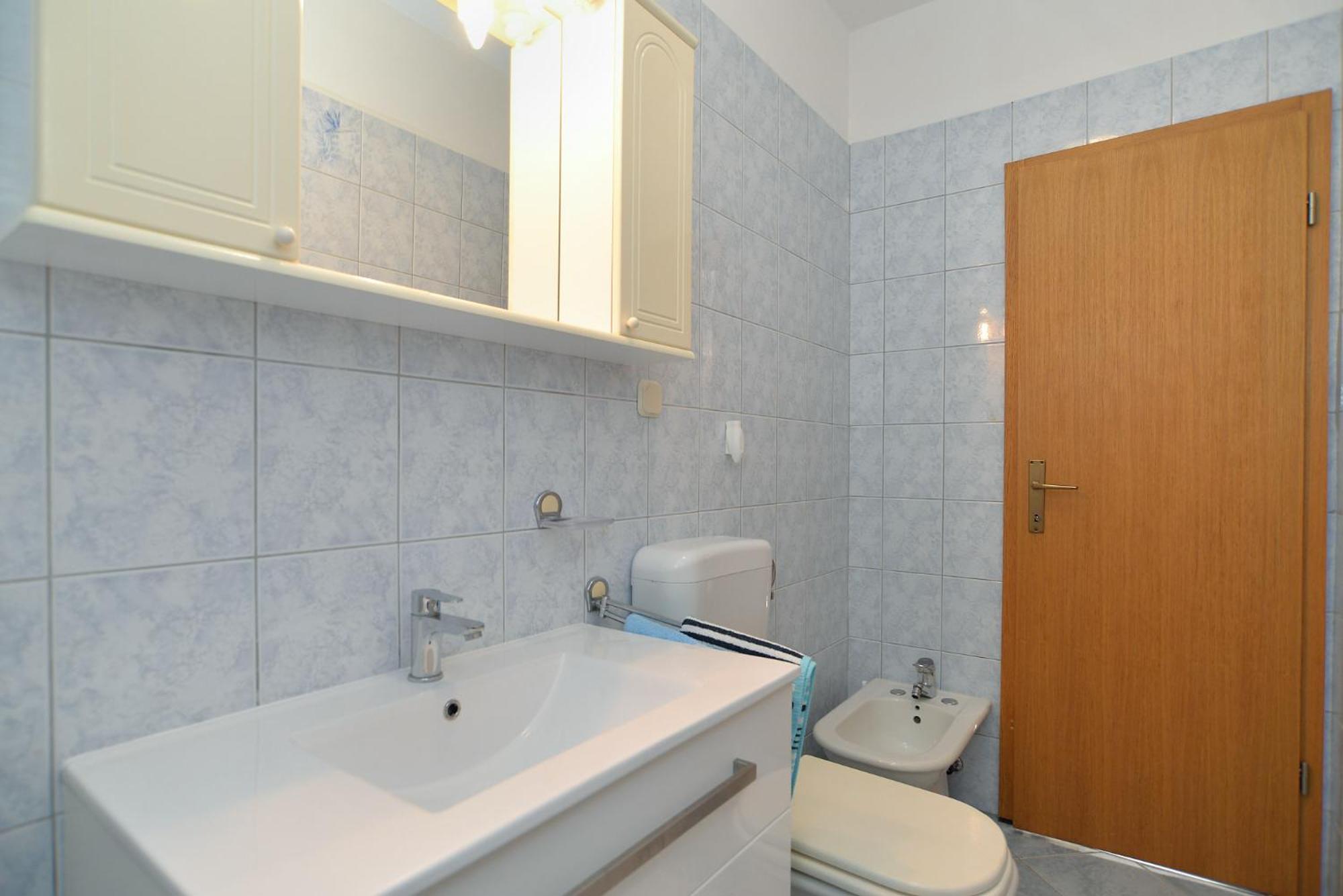 Apartments Vrcevan 811