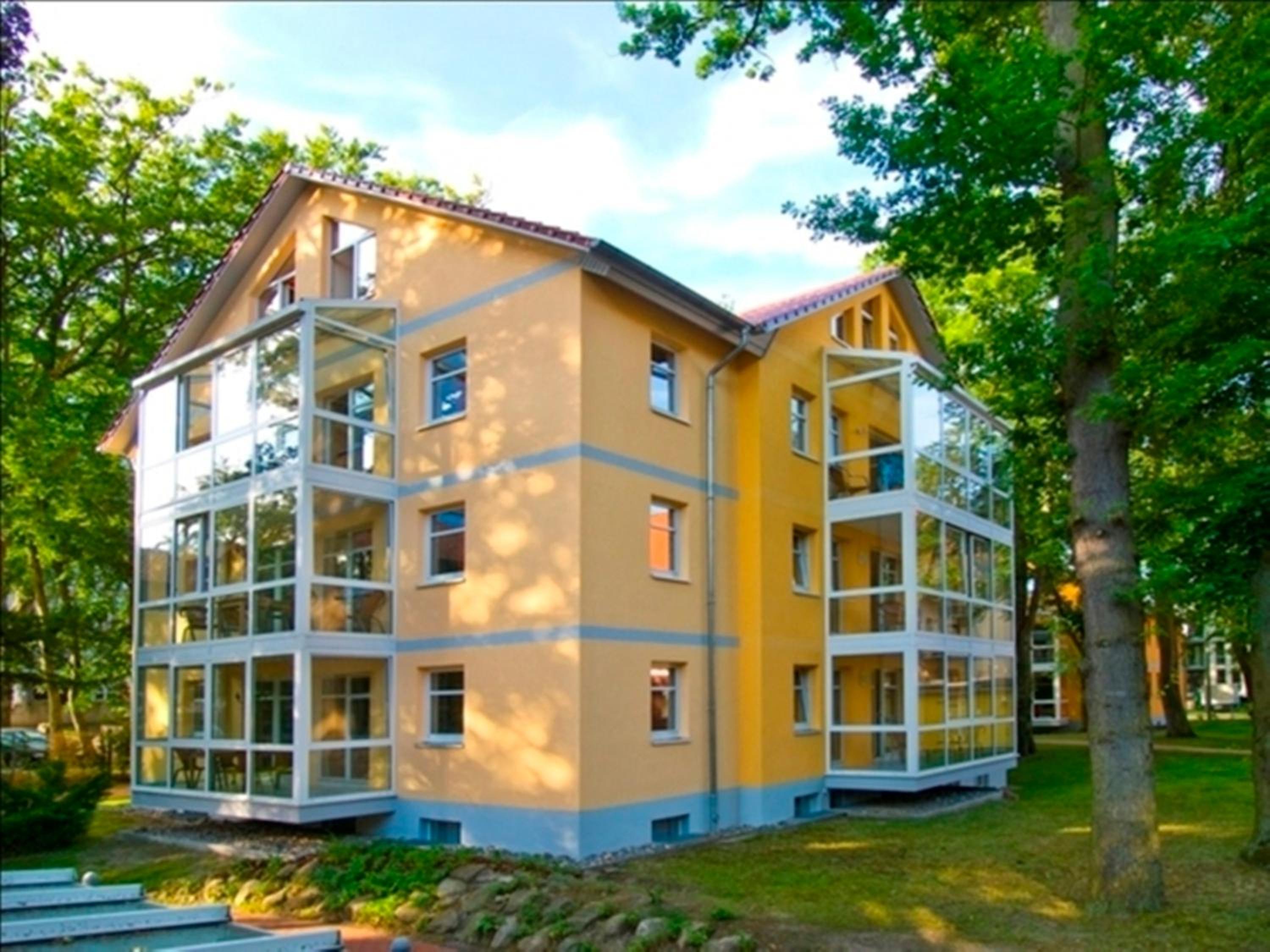Ostseepark Waterfront_ Karavelle 34 view 2