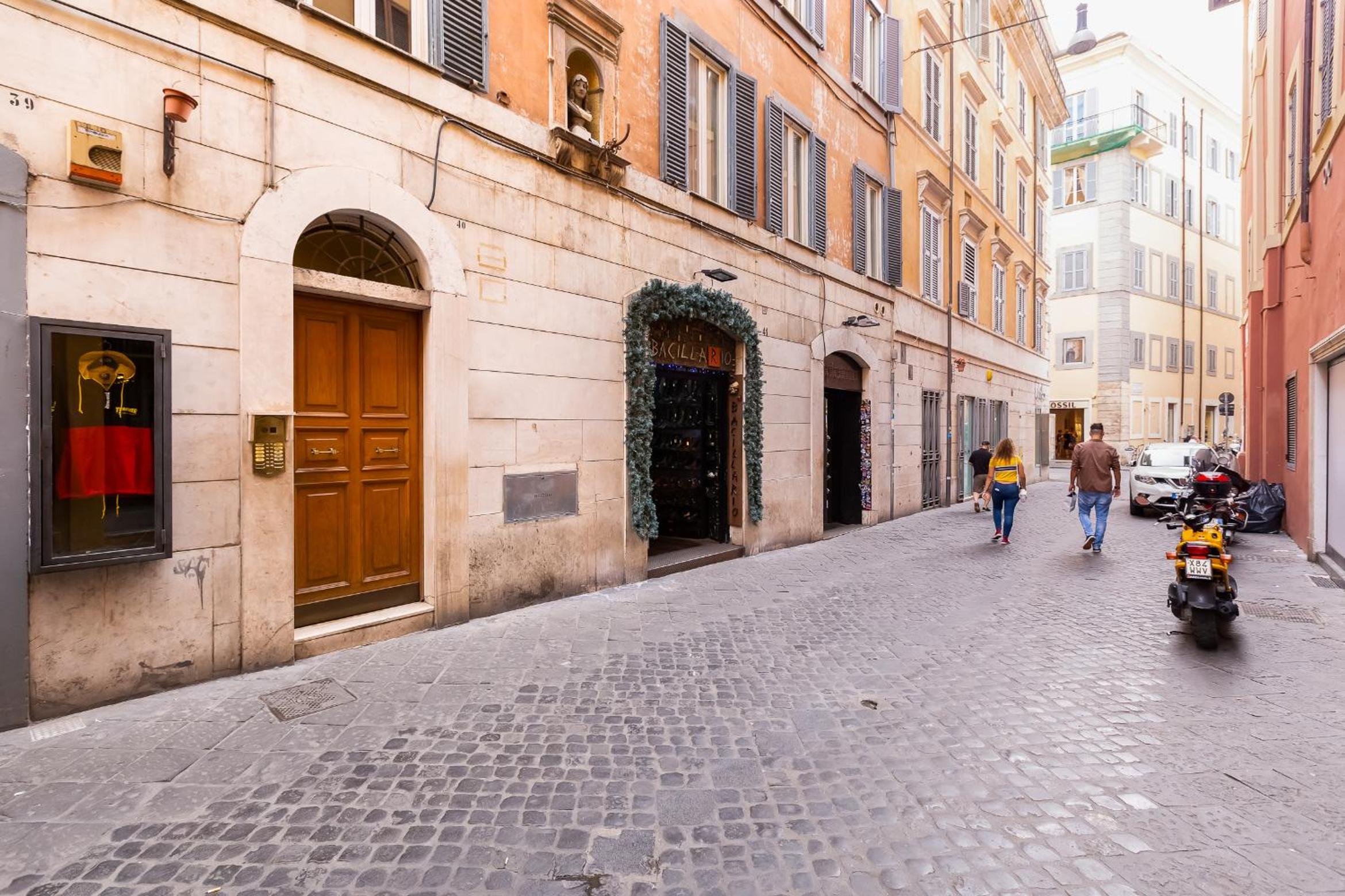 Diana-Spanish Steps House