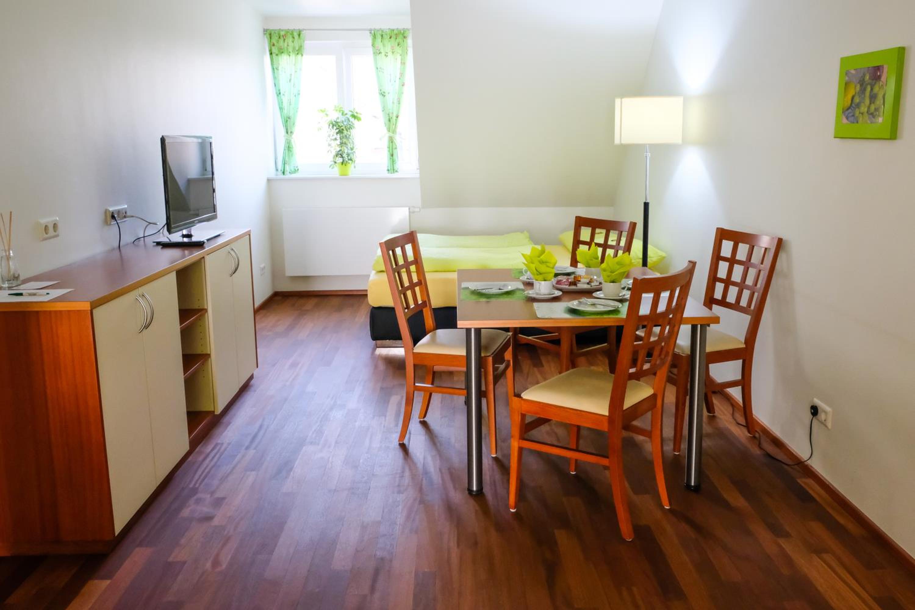Jungingers Aparthotel - Property Image 18