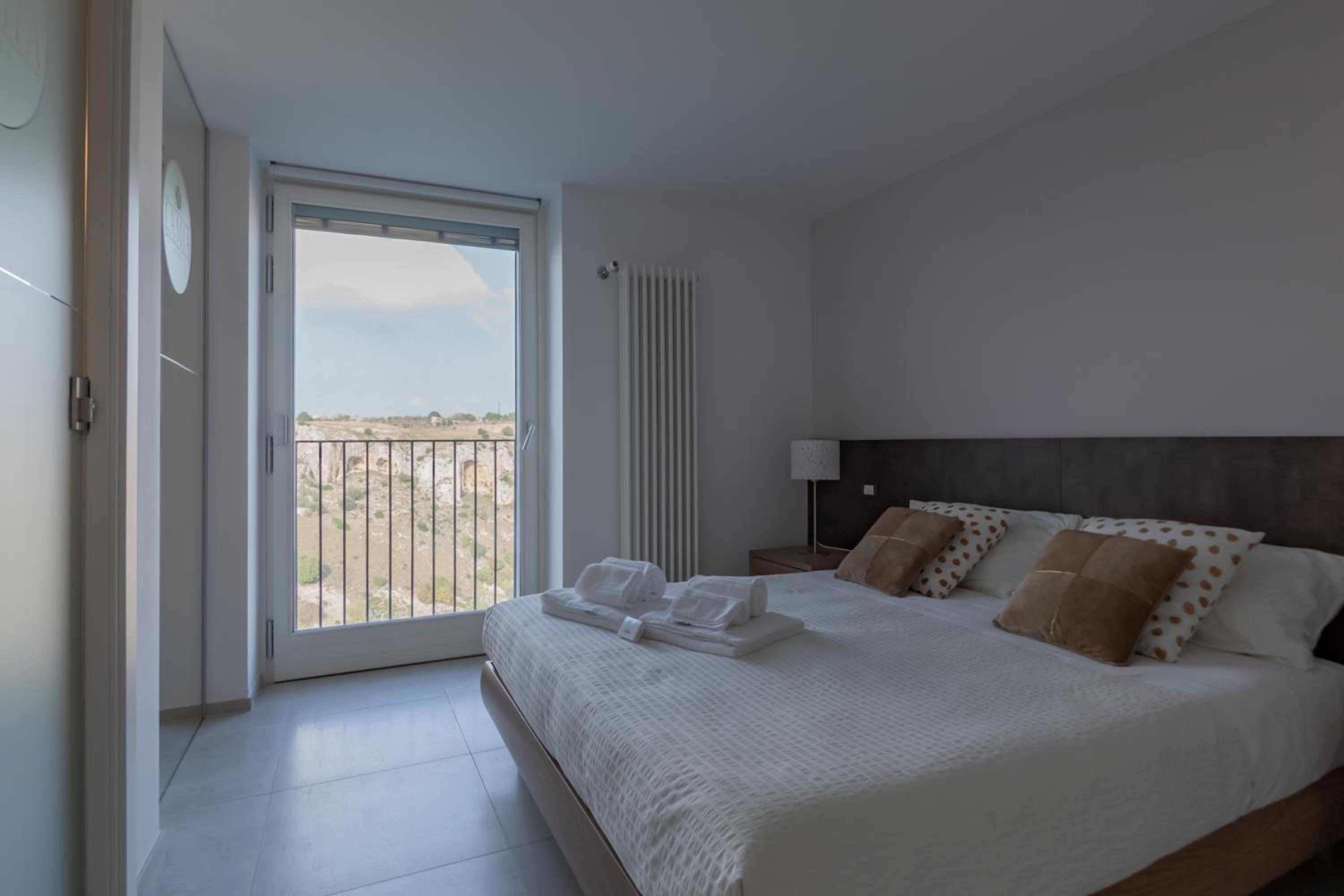 LAMIA MATERA 11 photo 5