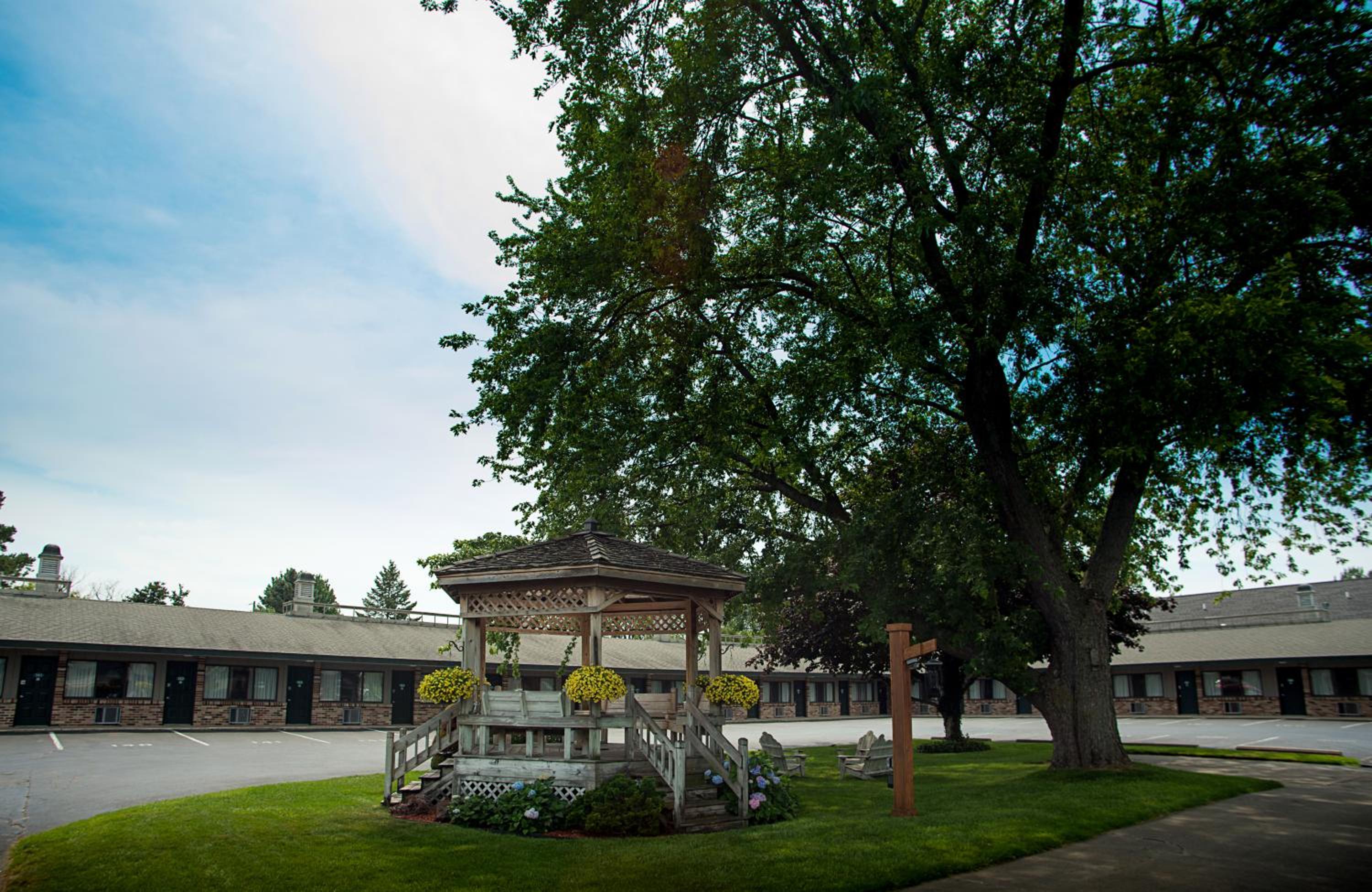 Viking Arms Inn - Ludington
