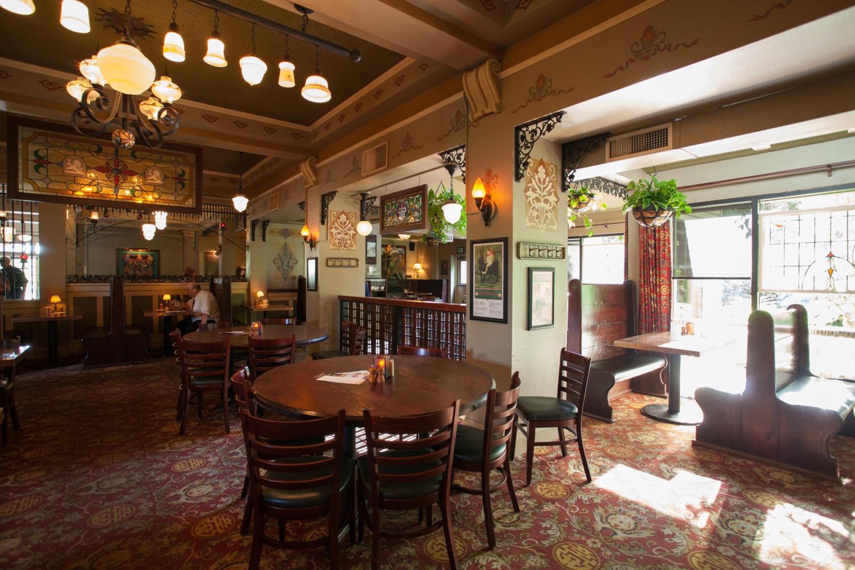McMenamins Grand Lodge