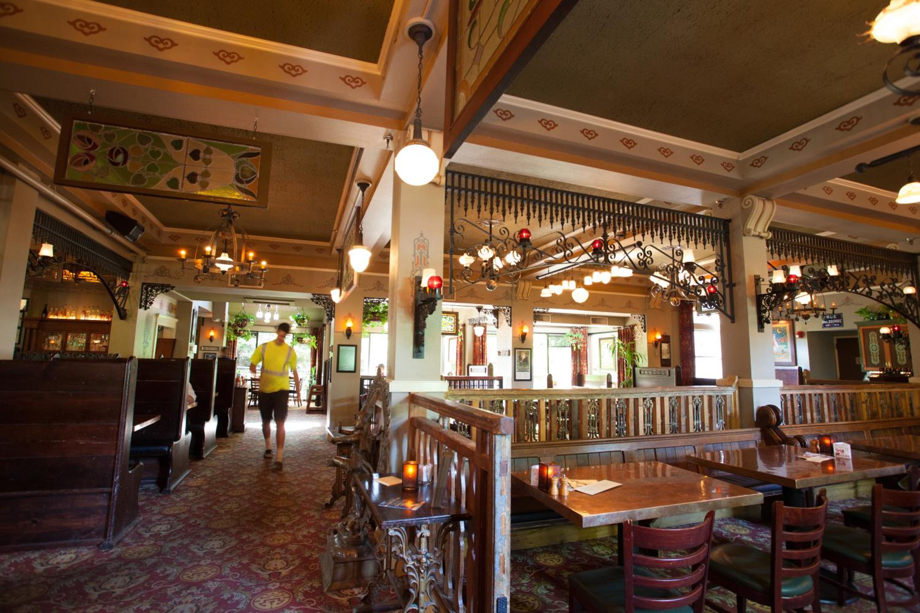 McMenamins Grand Lodge