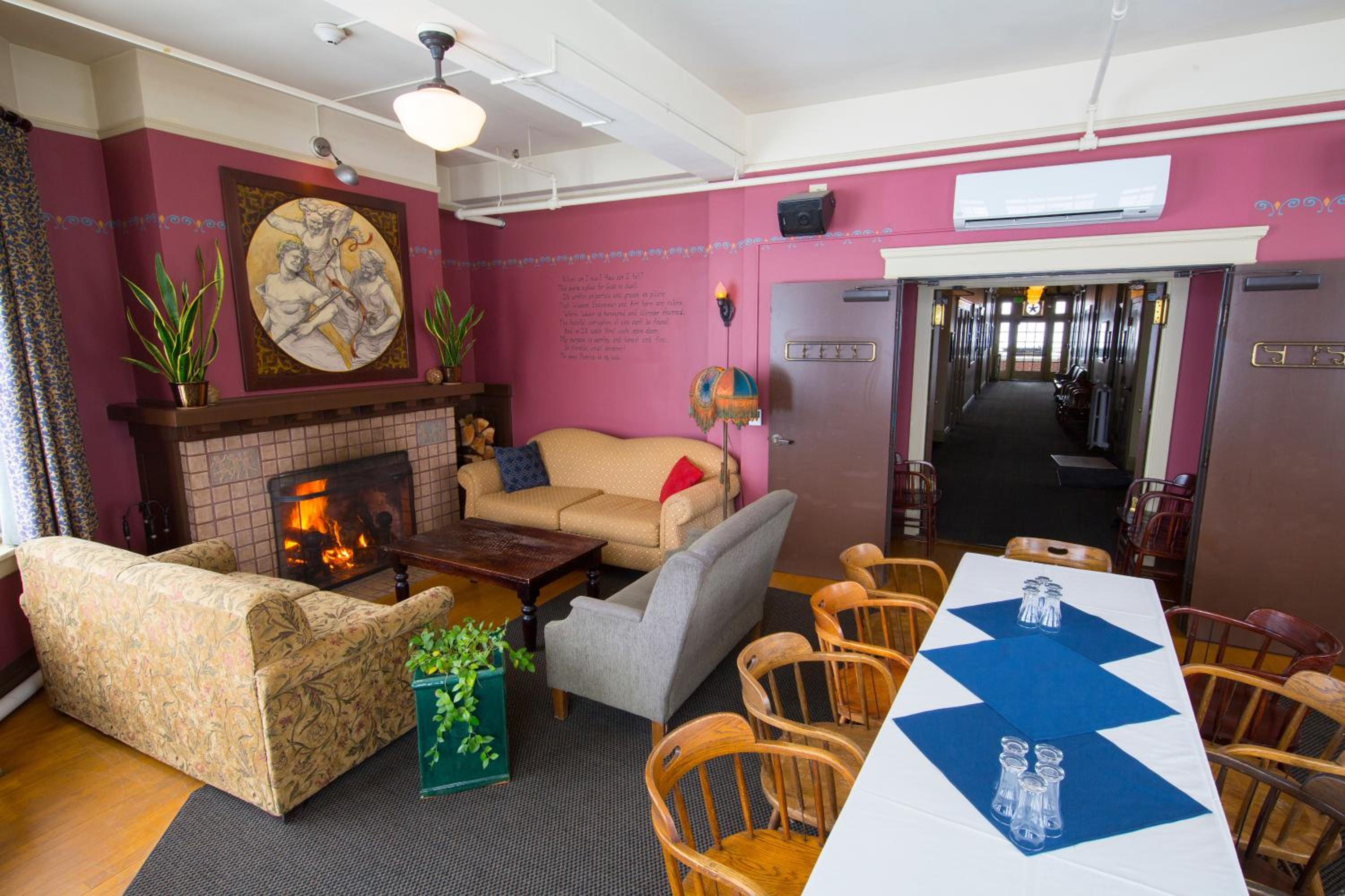 McMenamins Grand Lodge