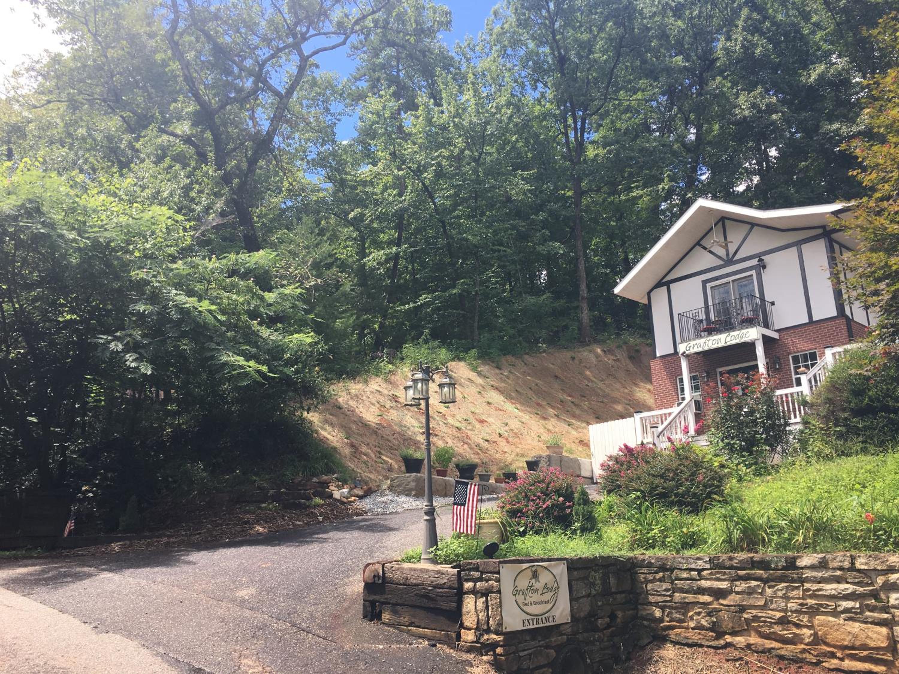 Grafton Lodge