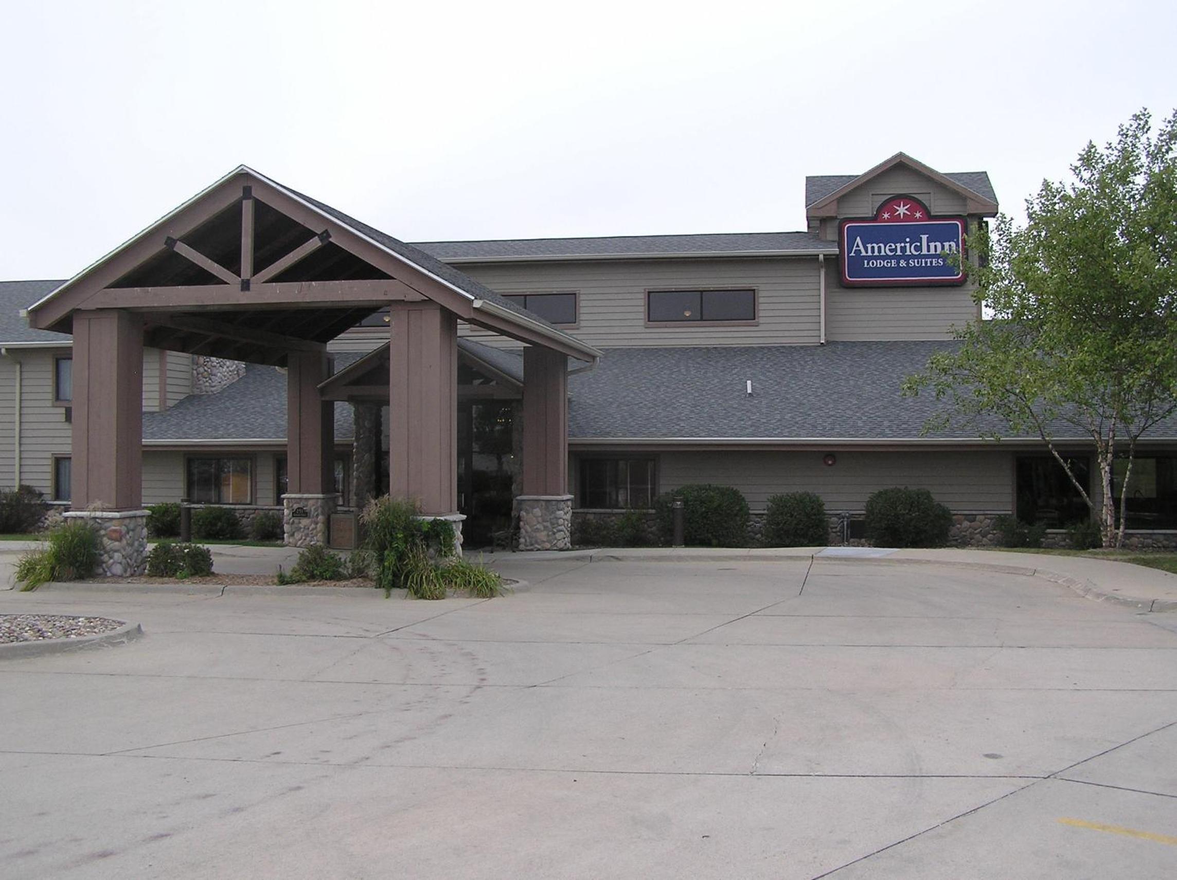 AmericInn by Wyndham Grimes - Property Image 18