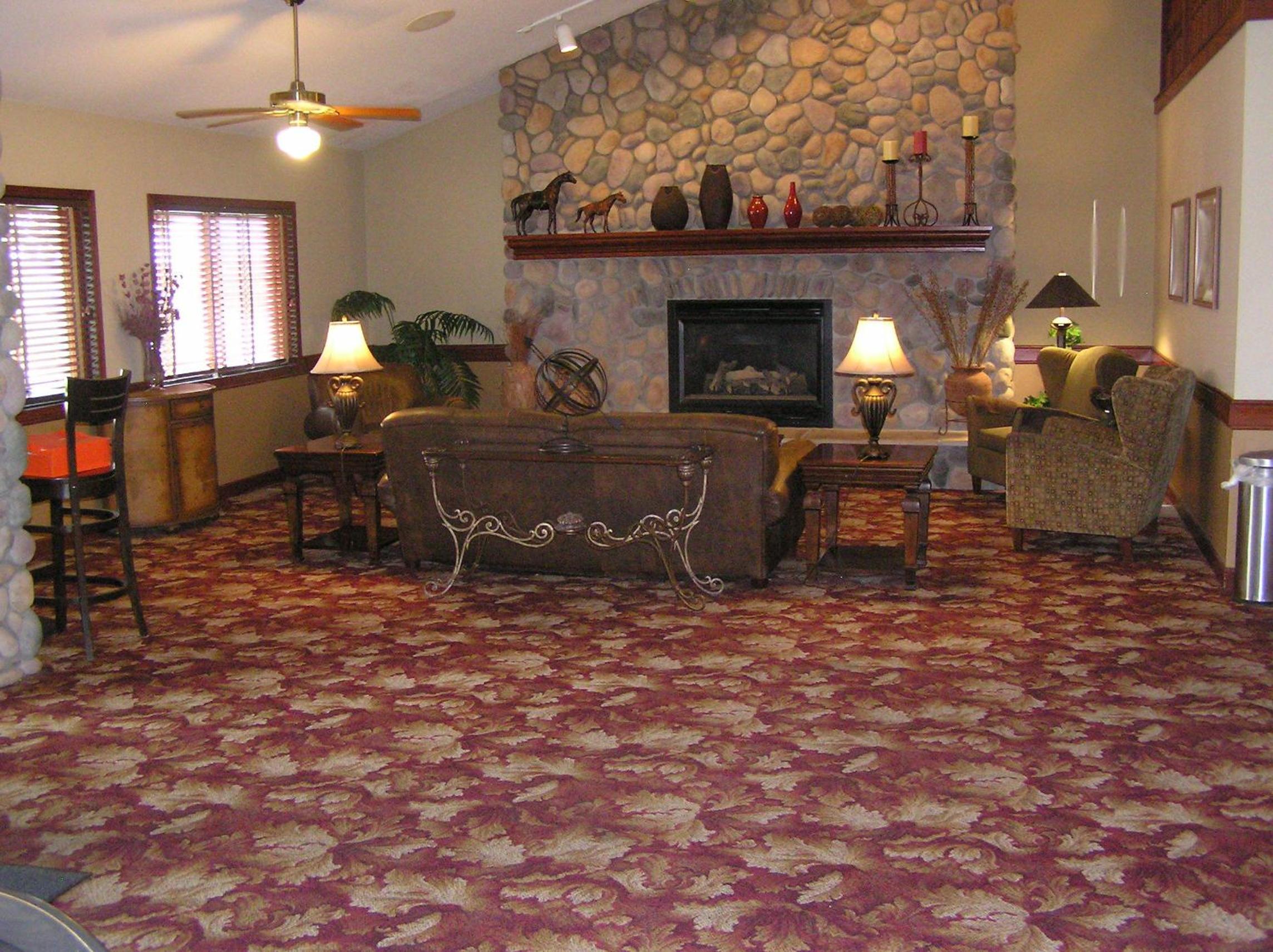 AmericInn by Wyndham Grimes - Property Image 14
