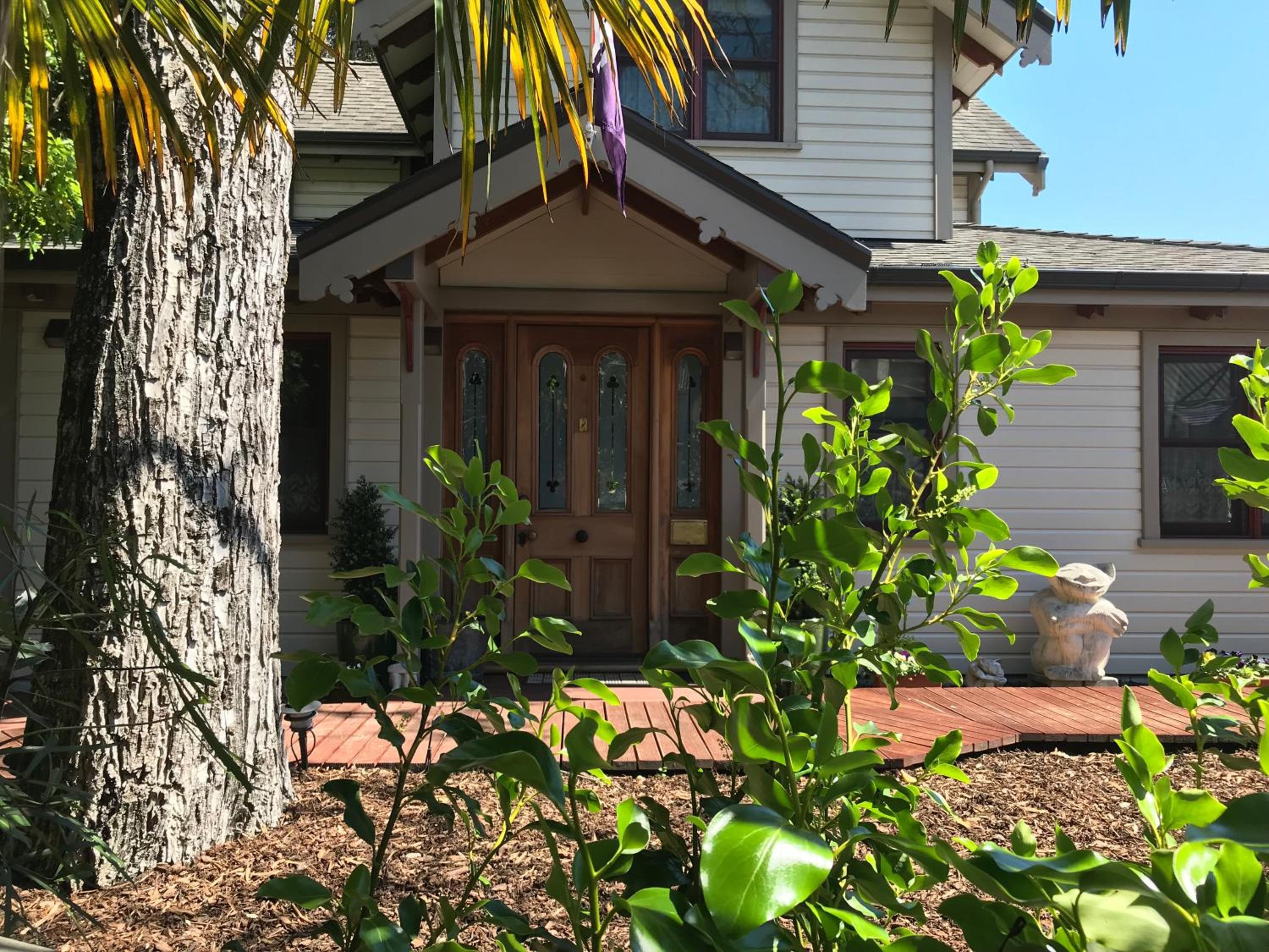 Hotel Baywick Inn Bed & Breakfast - Image 1