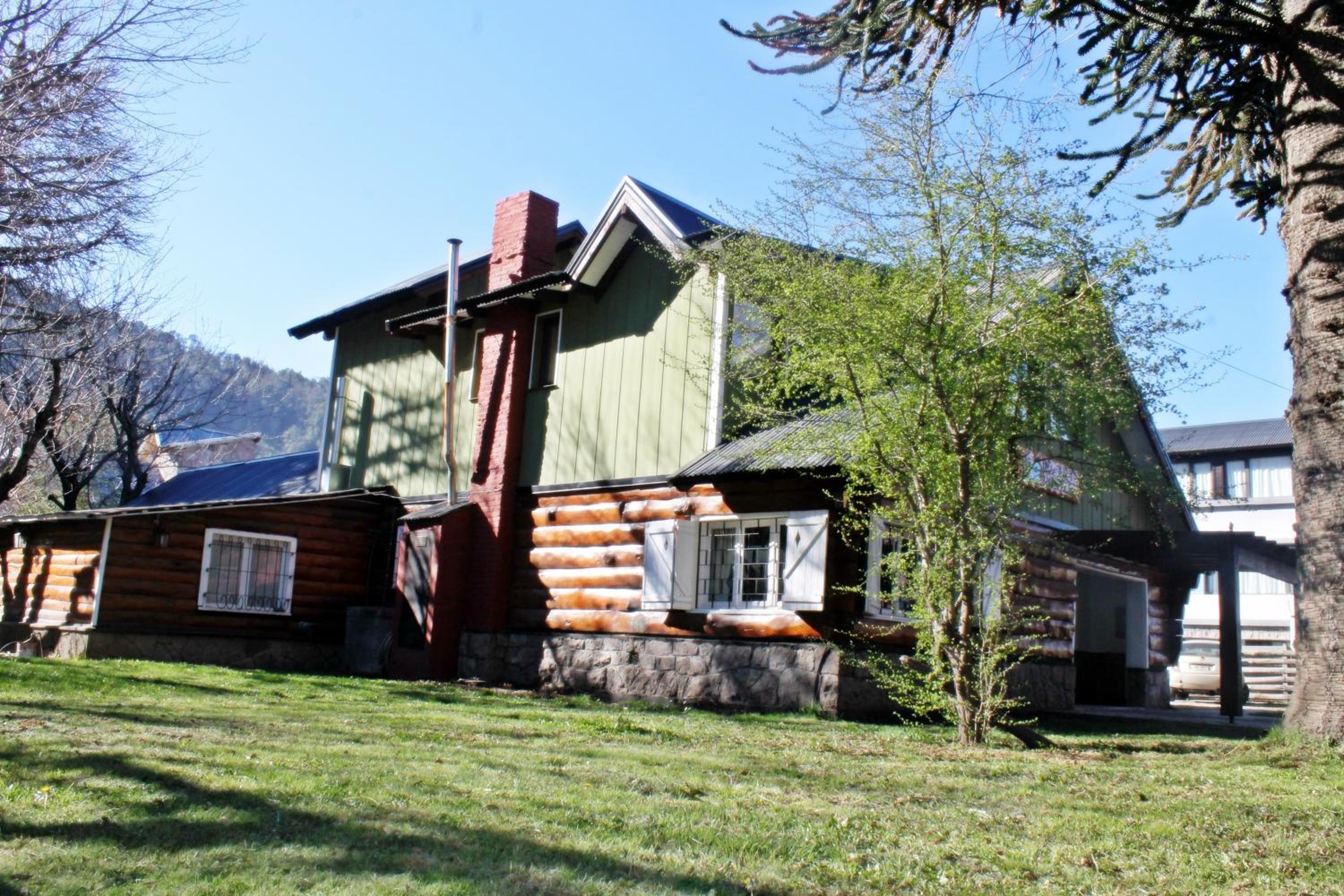 Alhue Patagonia Hostel