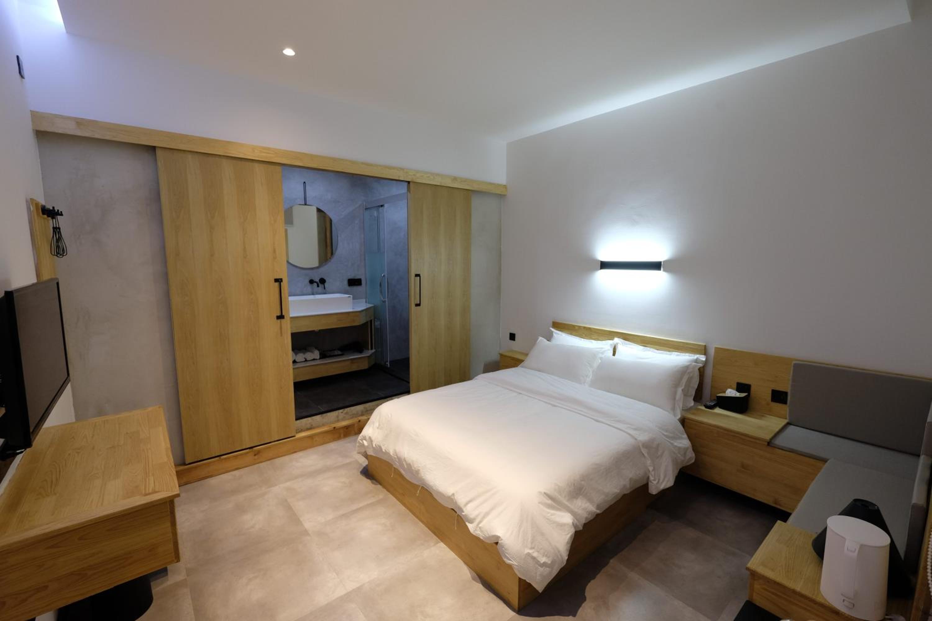 DaLi LOFT Travelling With Hostel