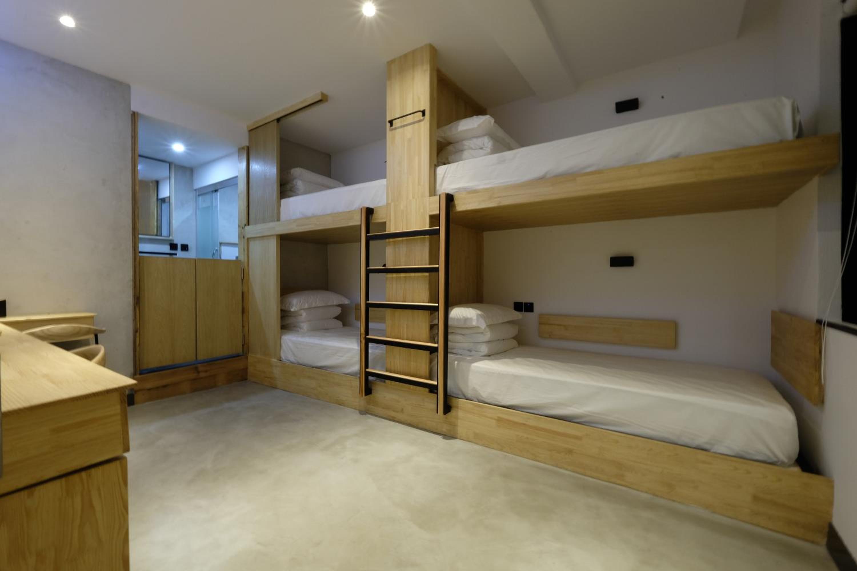 DaLi LOFT Travelling With Hostel