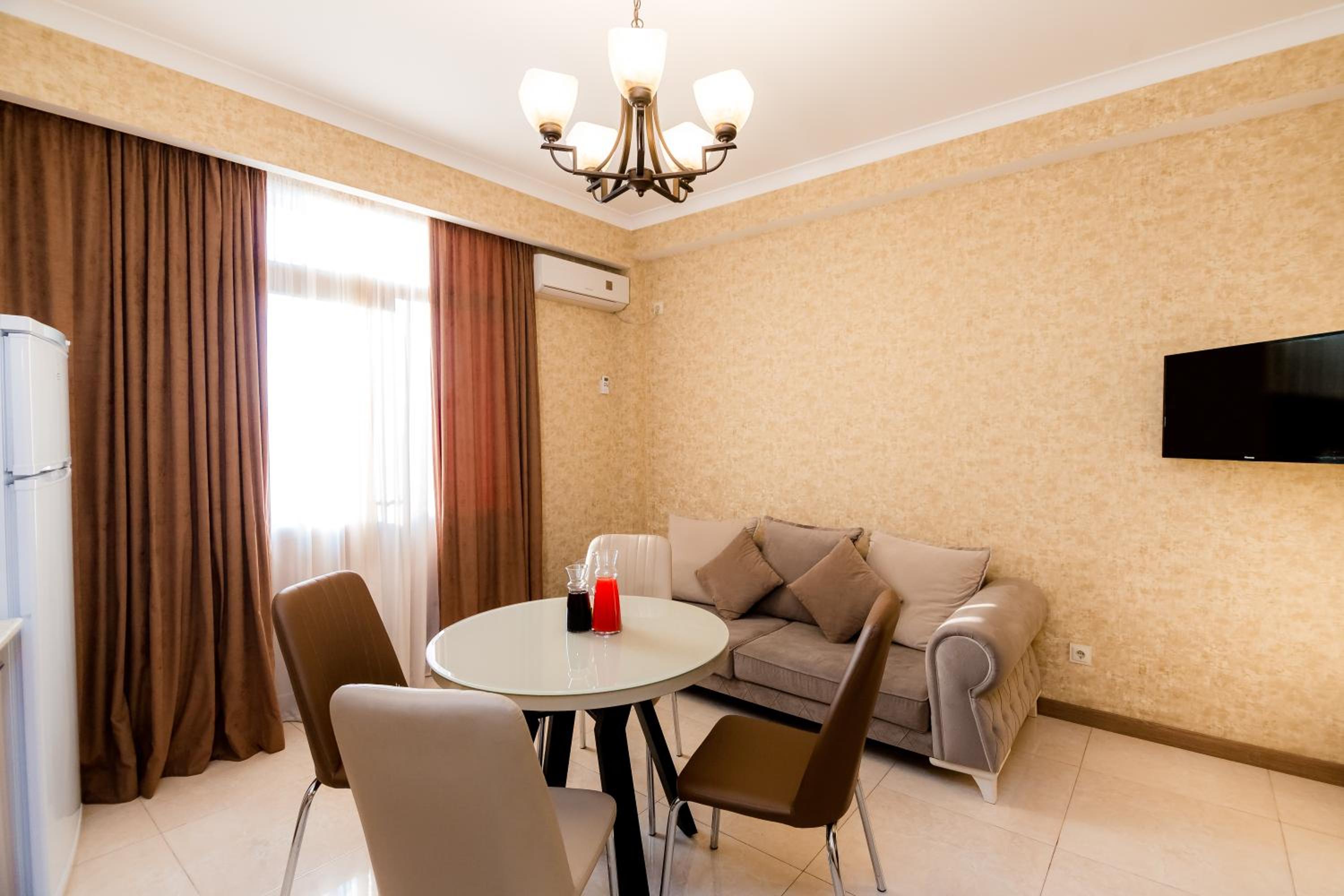 Dat Exx Apartments