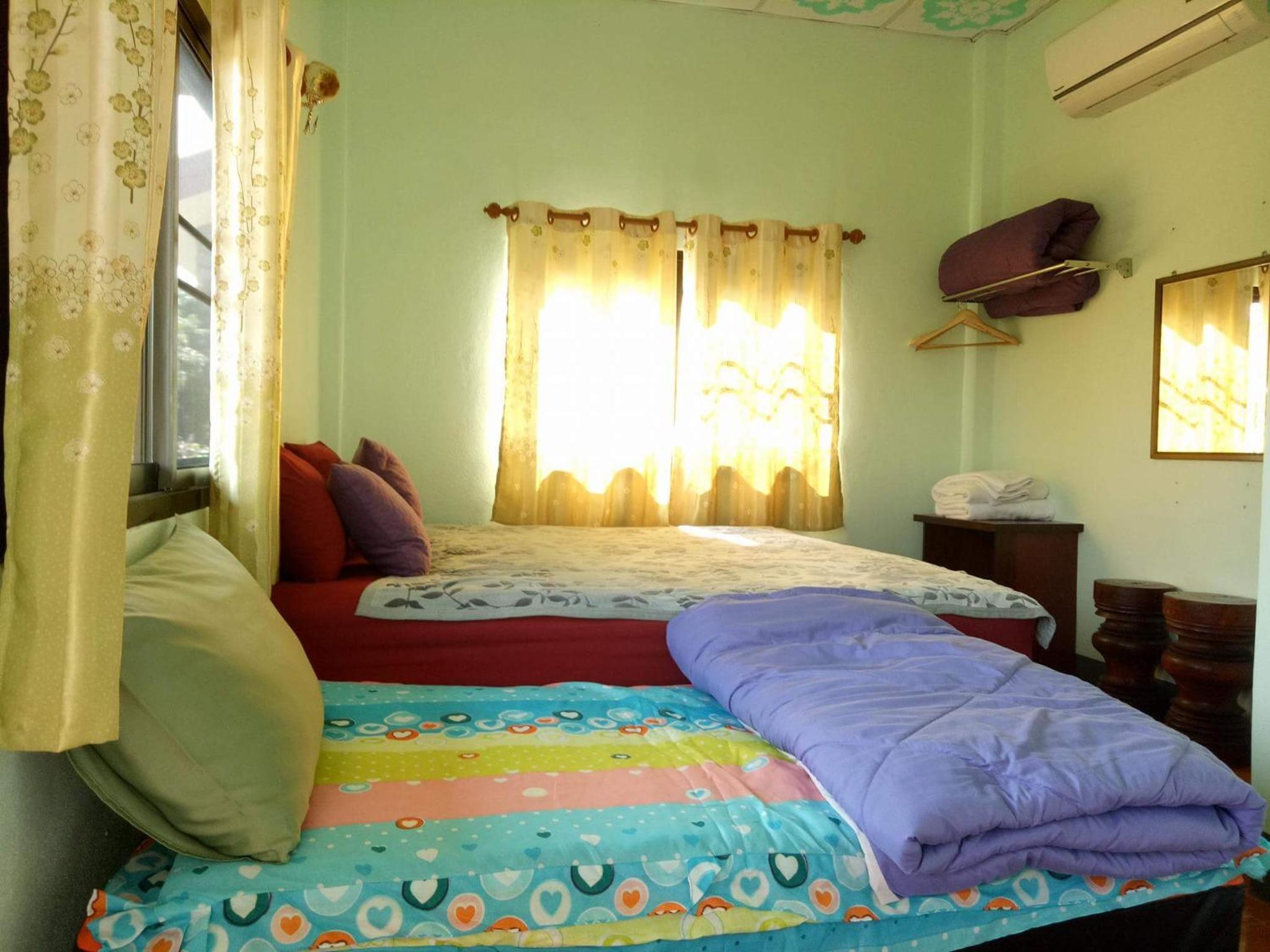 Phu Chaem House