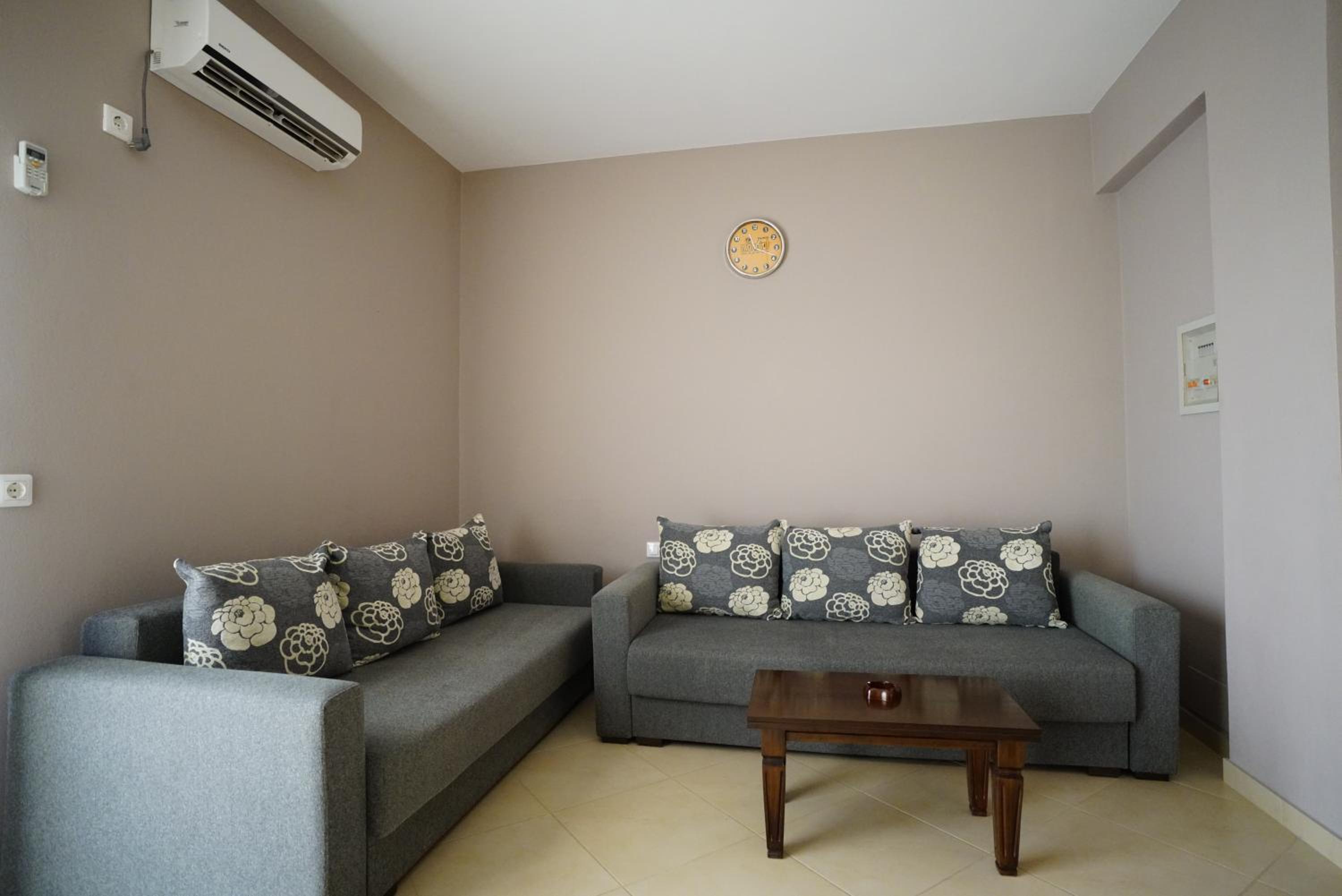 Apartments Vila Emiliano