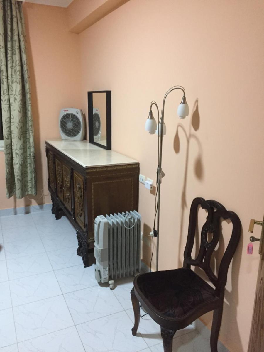 112 AUC Residence