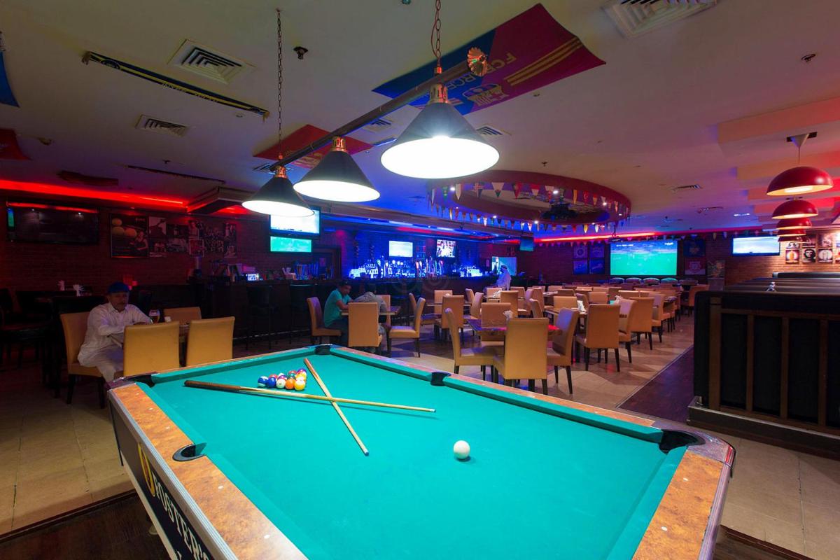 restaurant