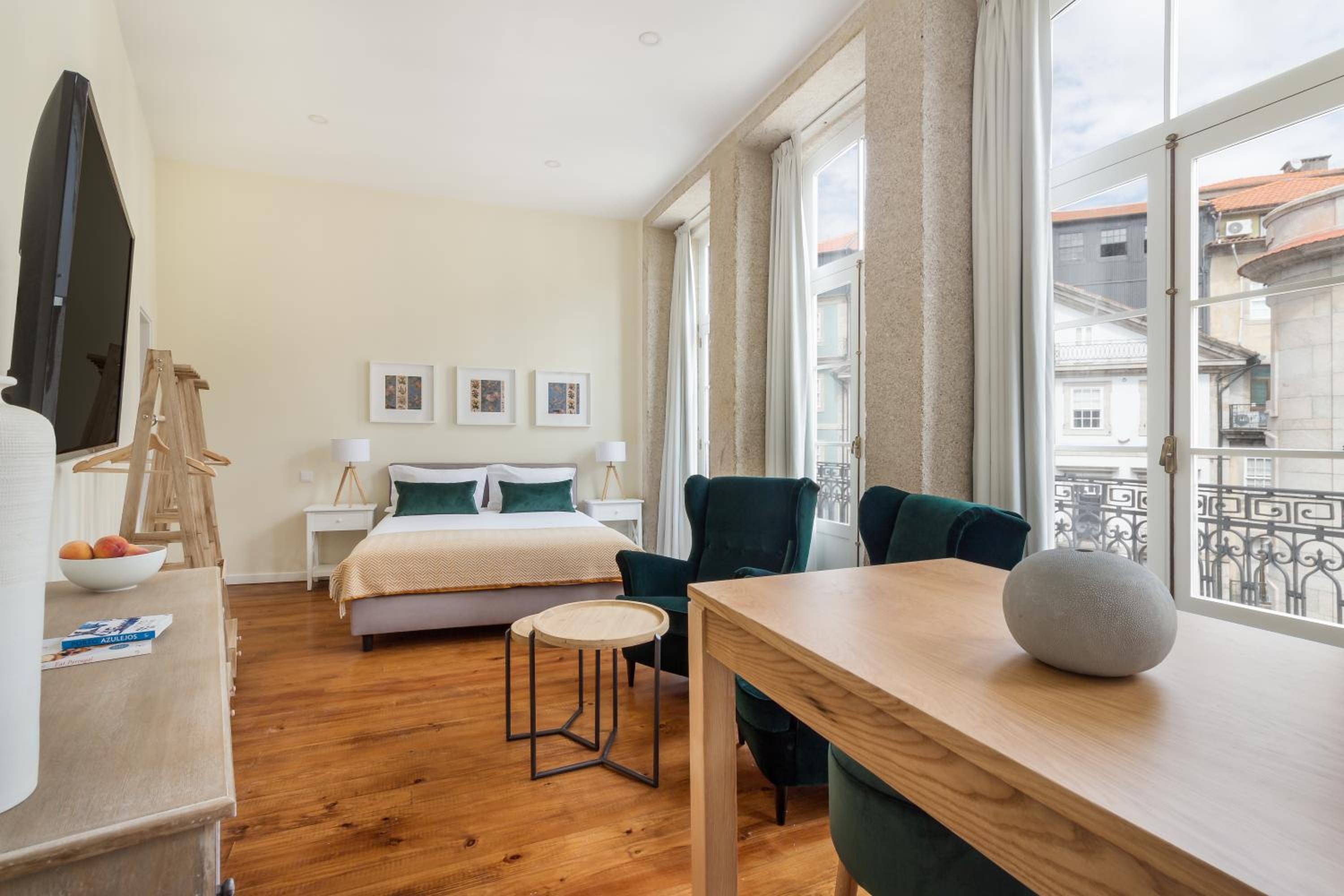 FAISAMA • Porto Apartments