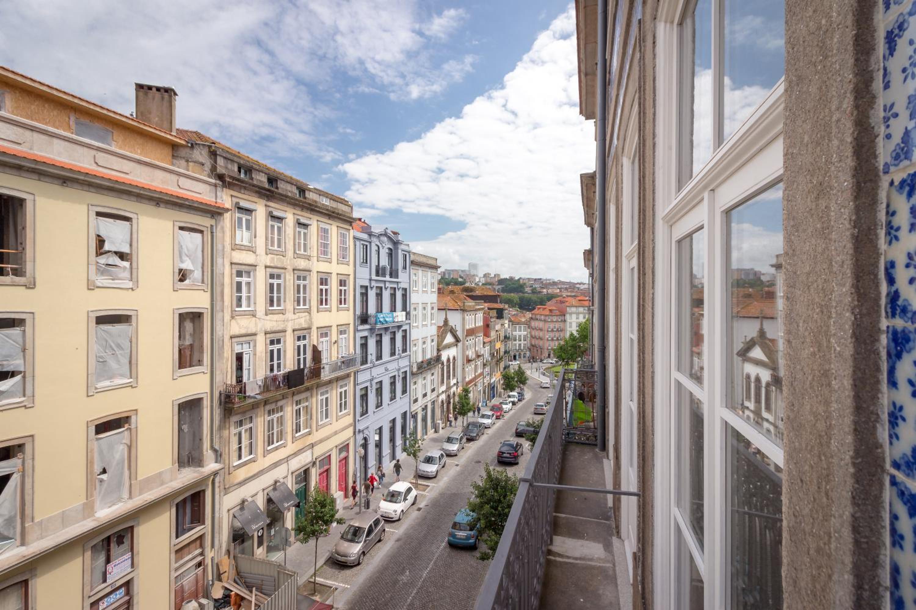 FAISAMA • Porto Apartments