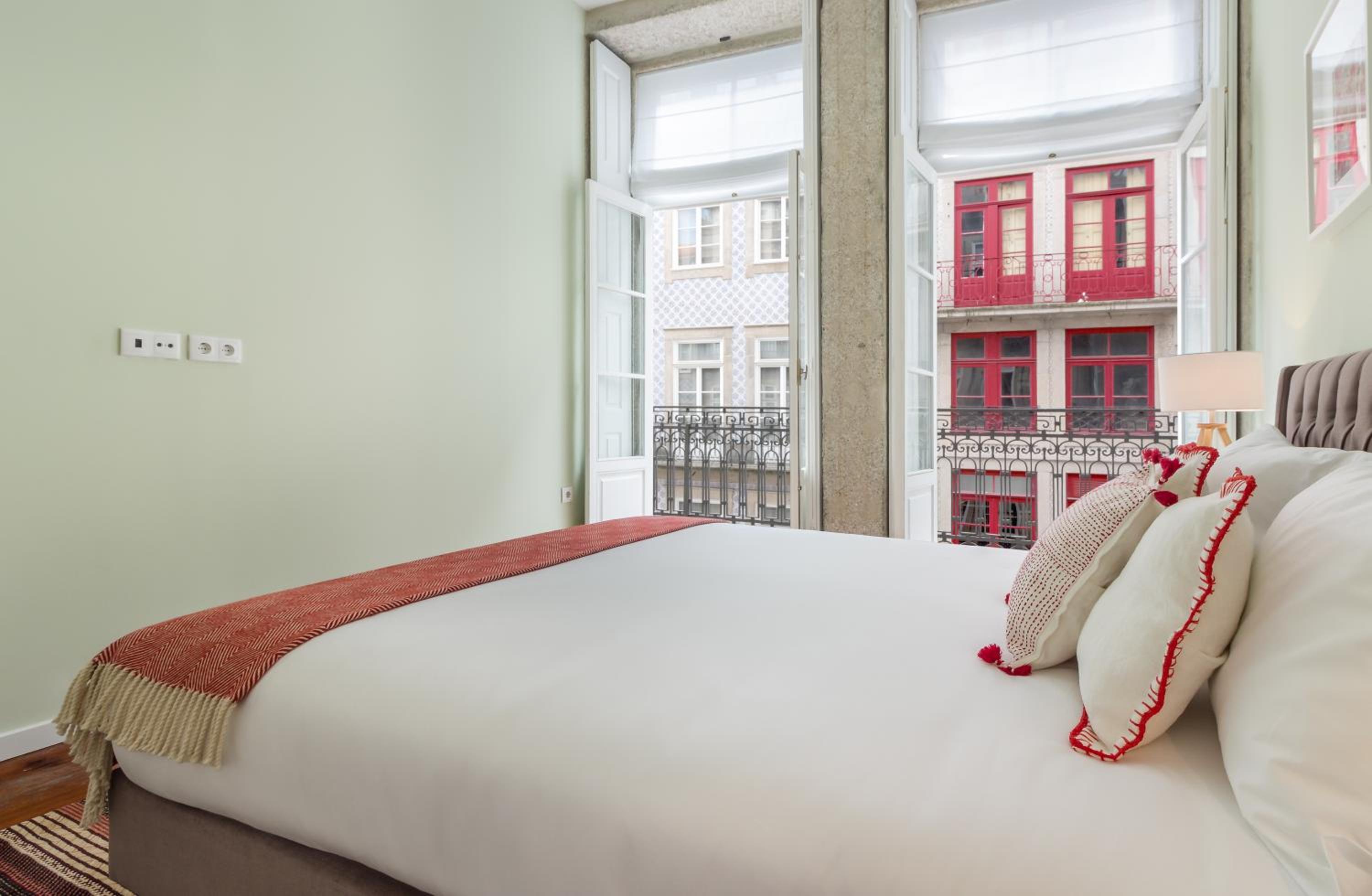 FAISAMA • Porto Apartments