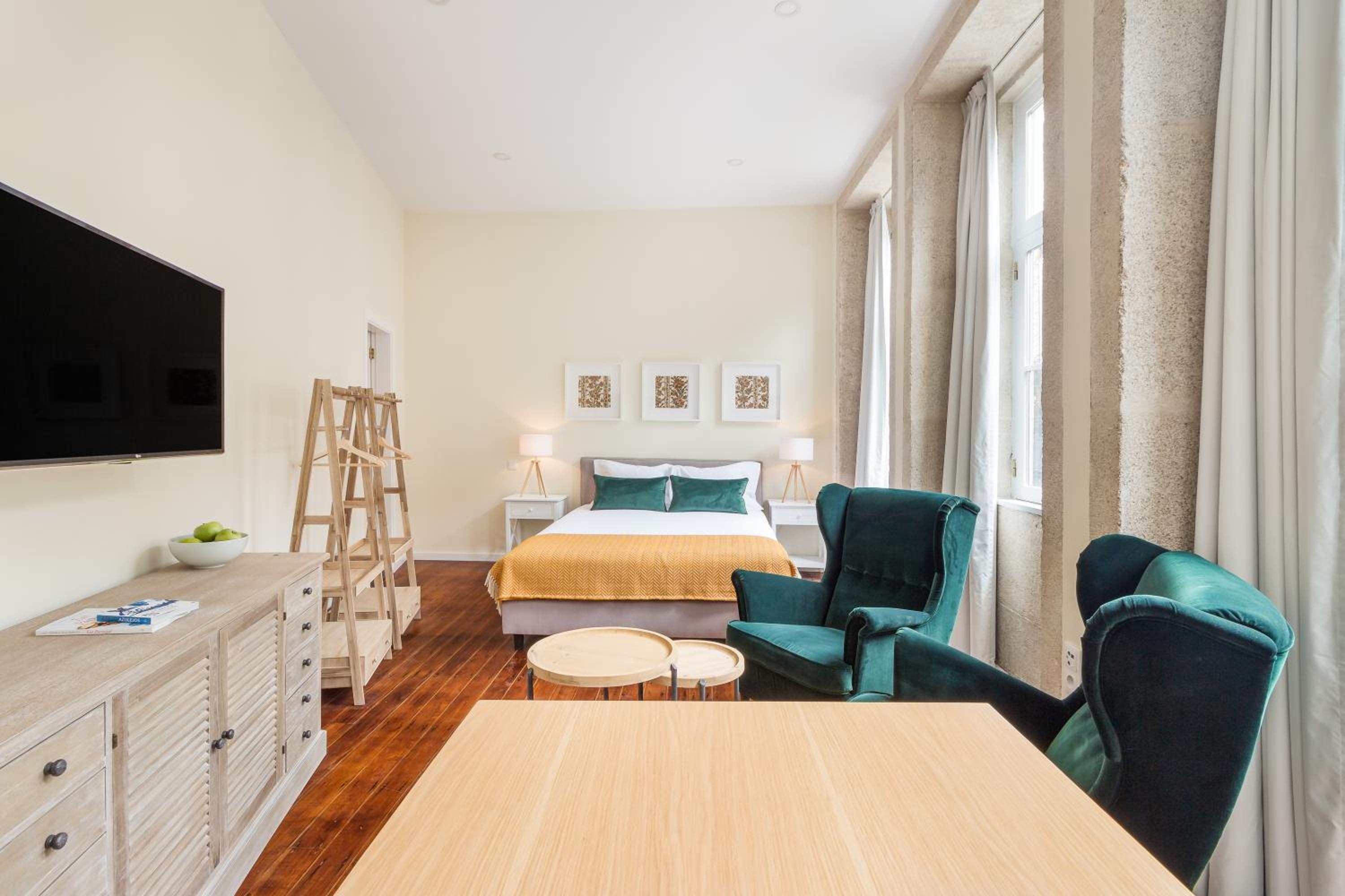 FAISAMA • Porto Apartments