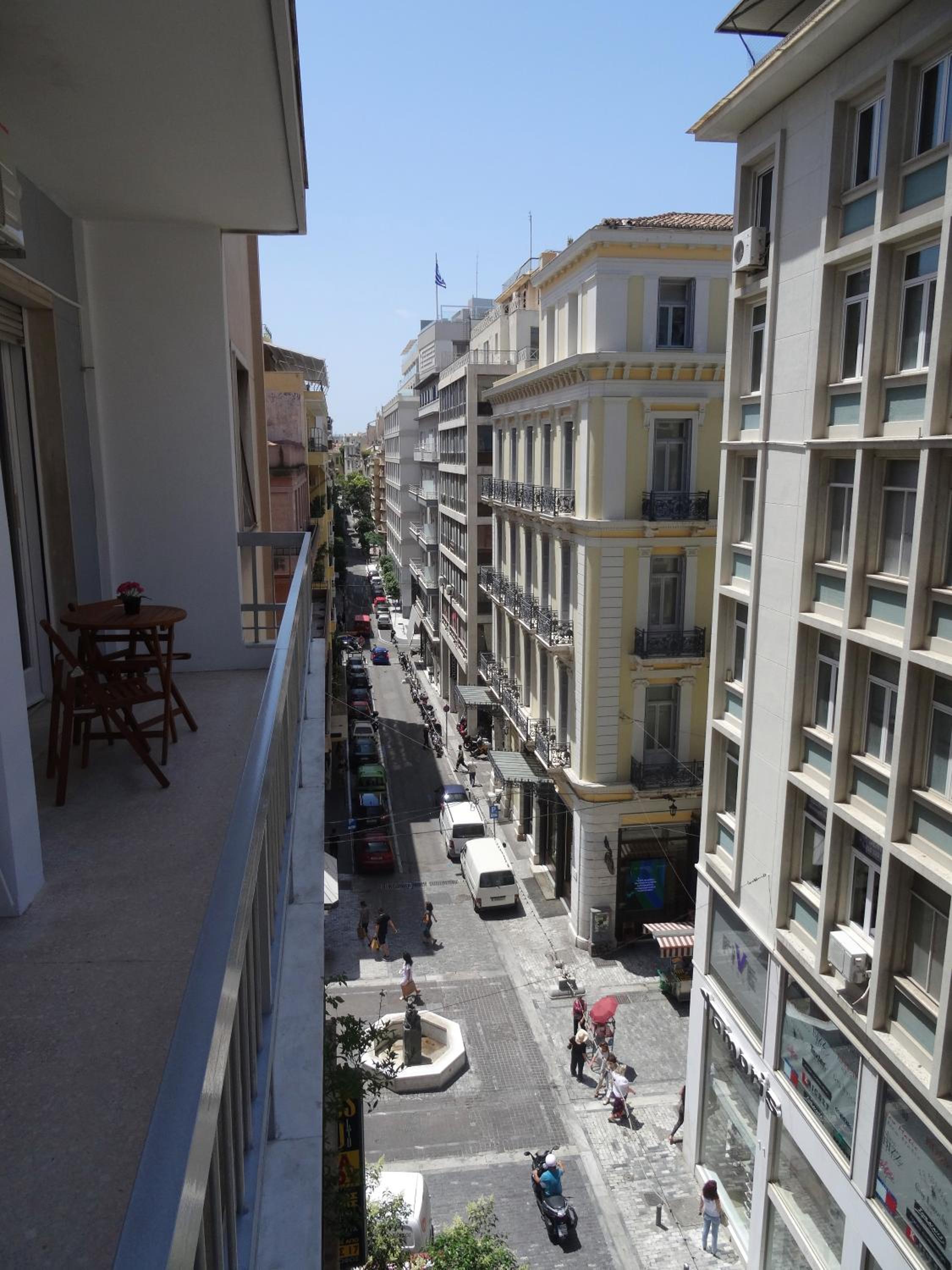 Syntagma-Ermou Apartment