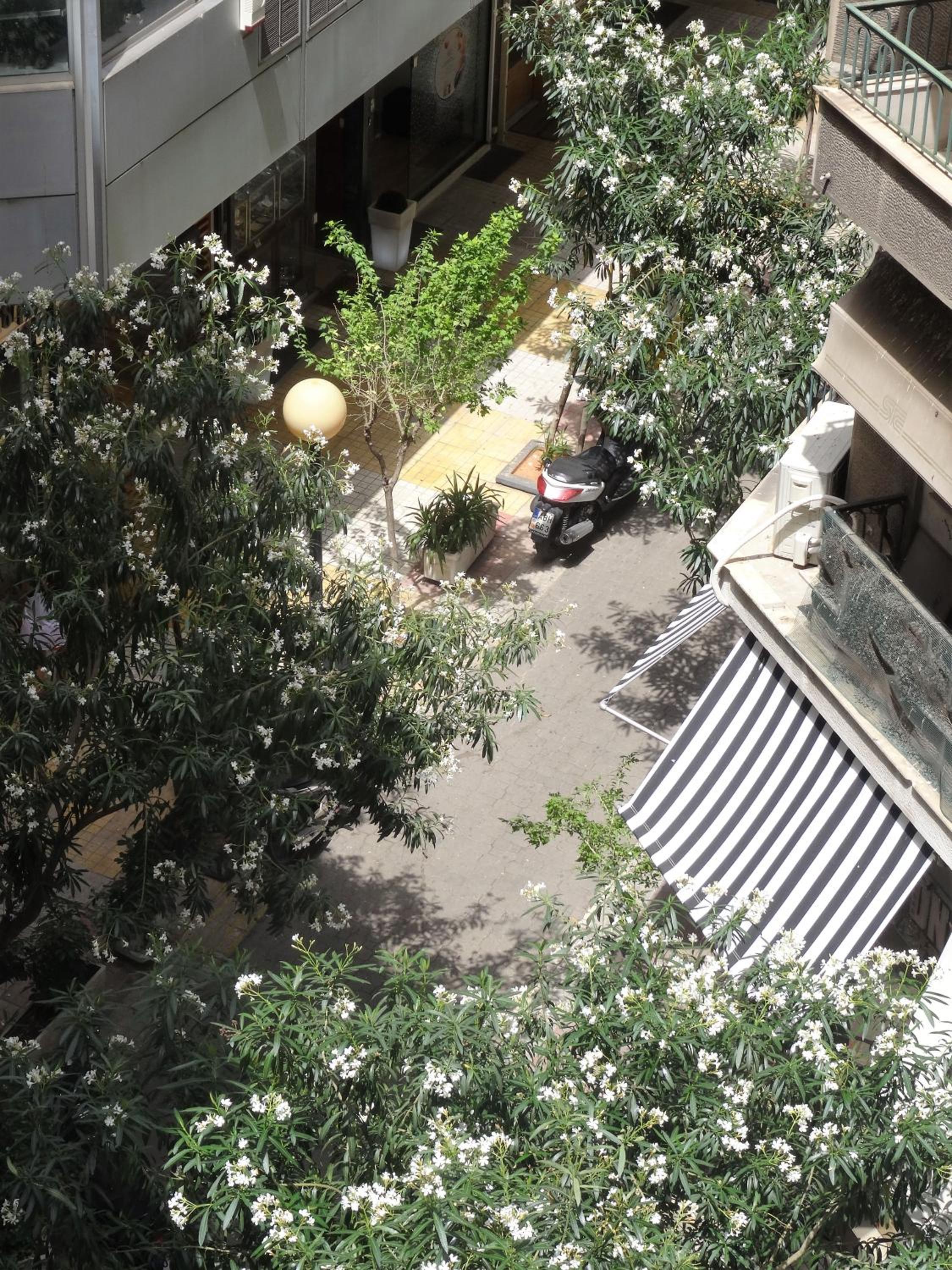 Syntagma-Ermou Apartment