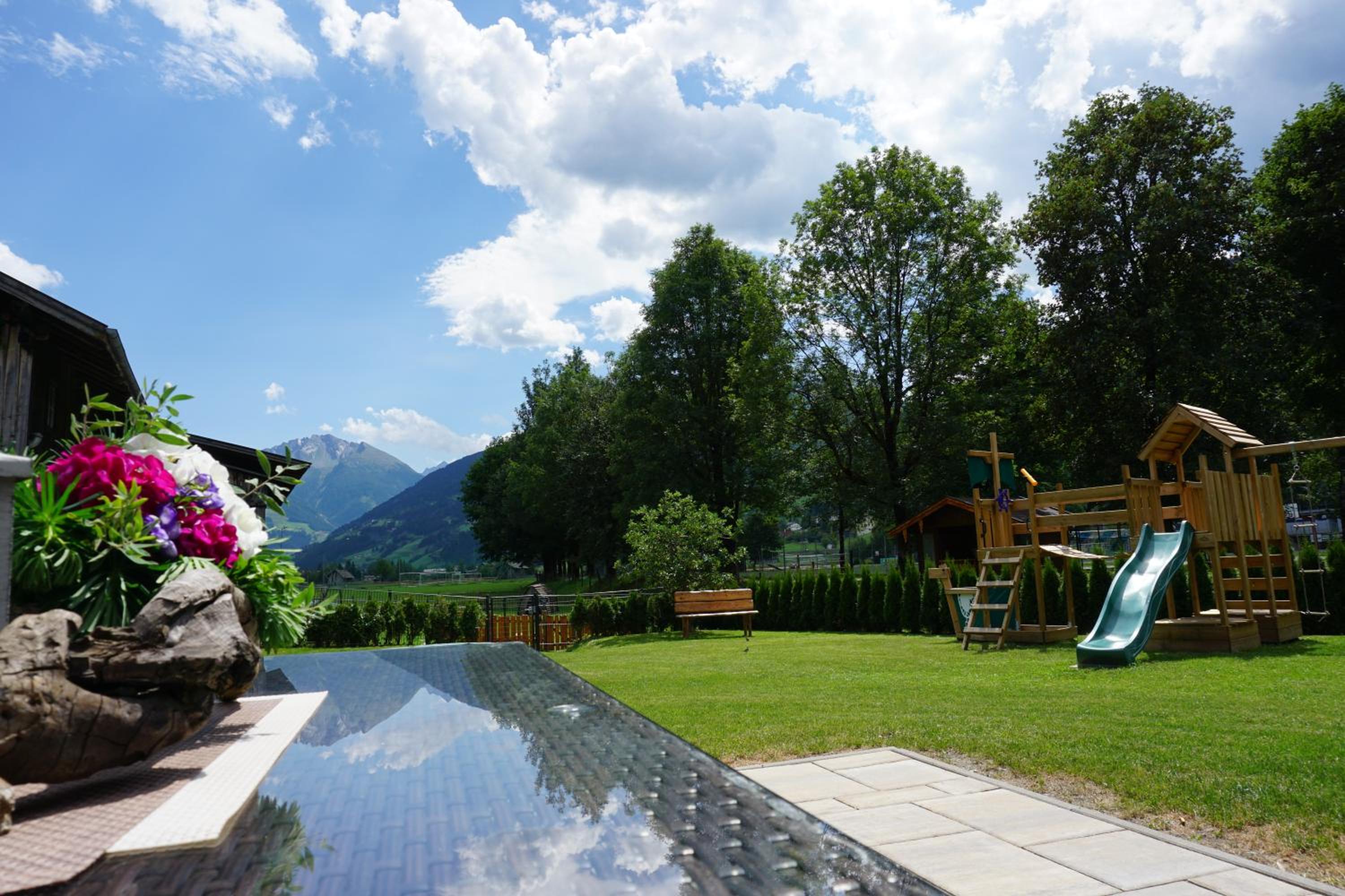 KENDLGUT Appartements am BioBauernhof inklusive unbegrenztem Eintritt in die Alpentherme