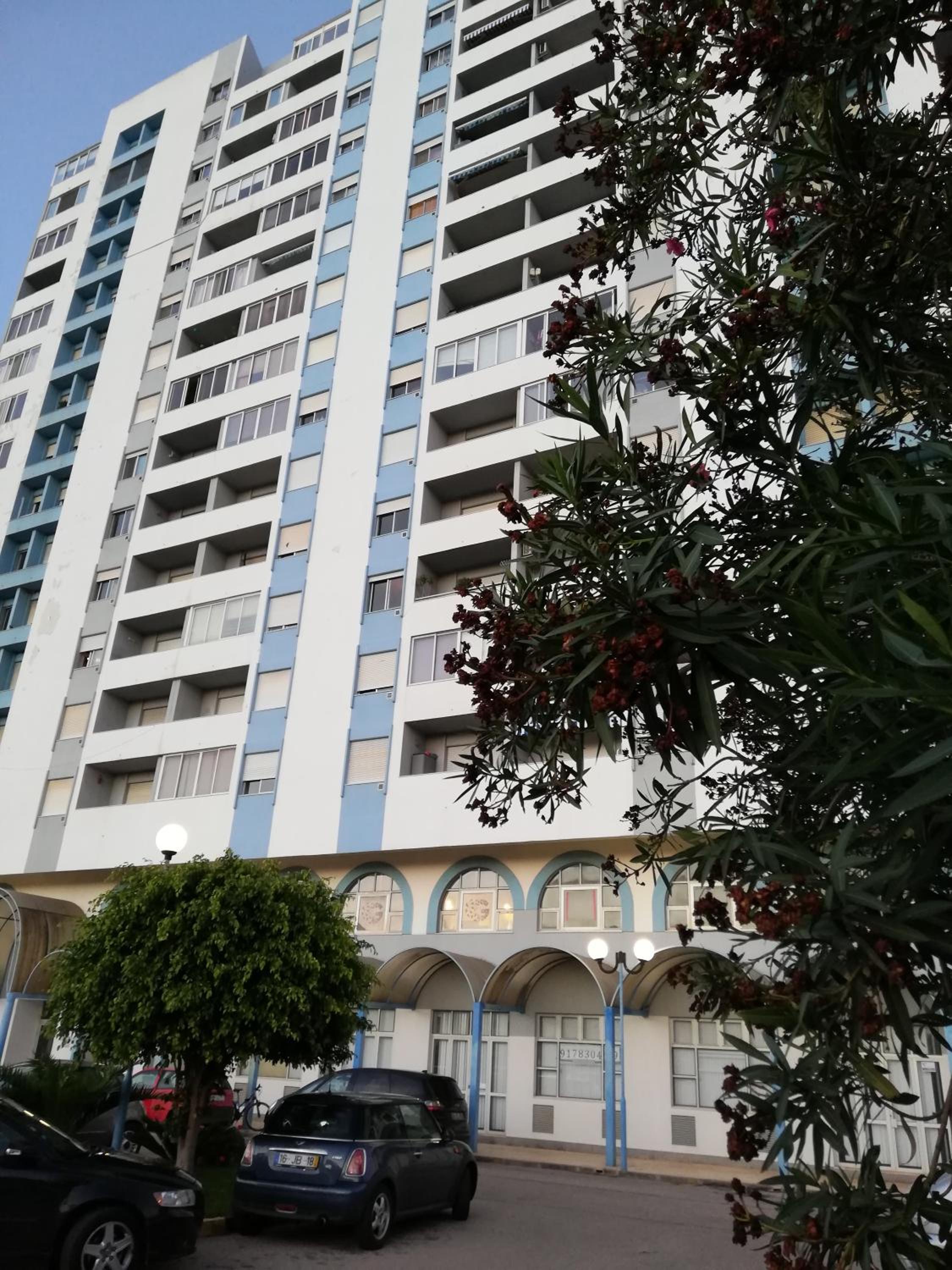 Sea View urban apartment
