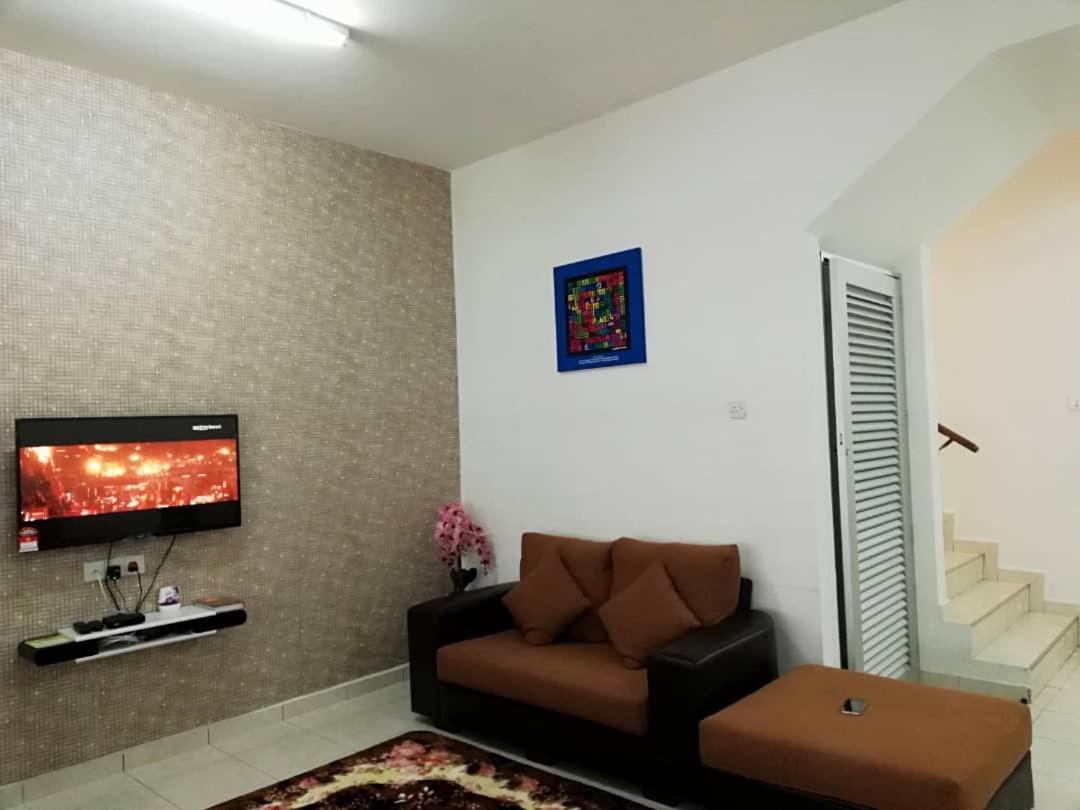 Faeyz Homestay Pertam Jaya photo 2
