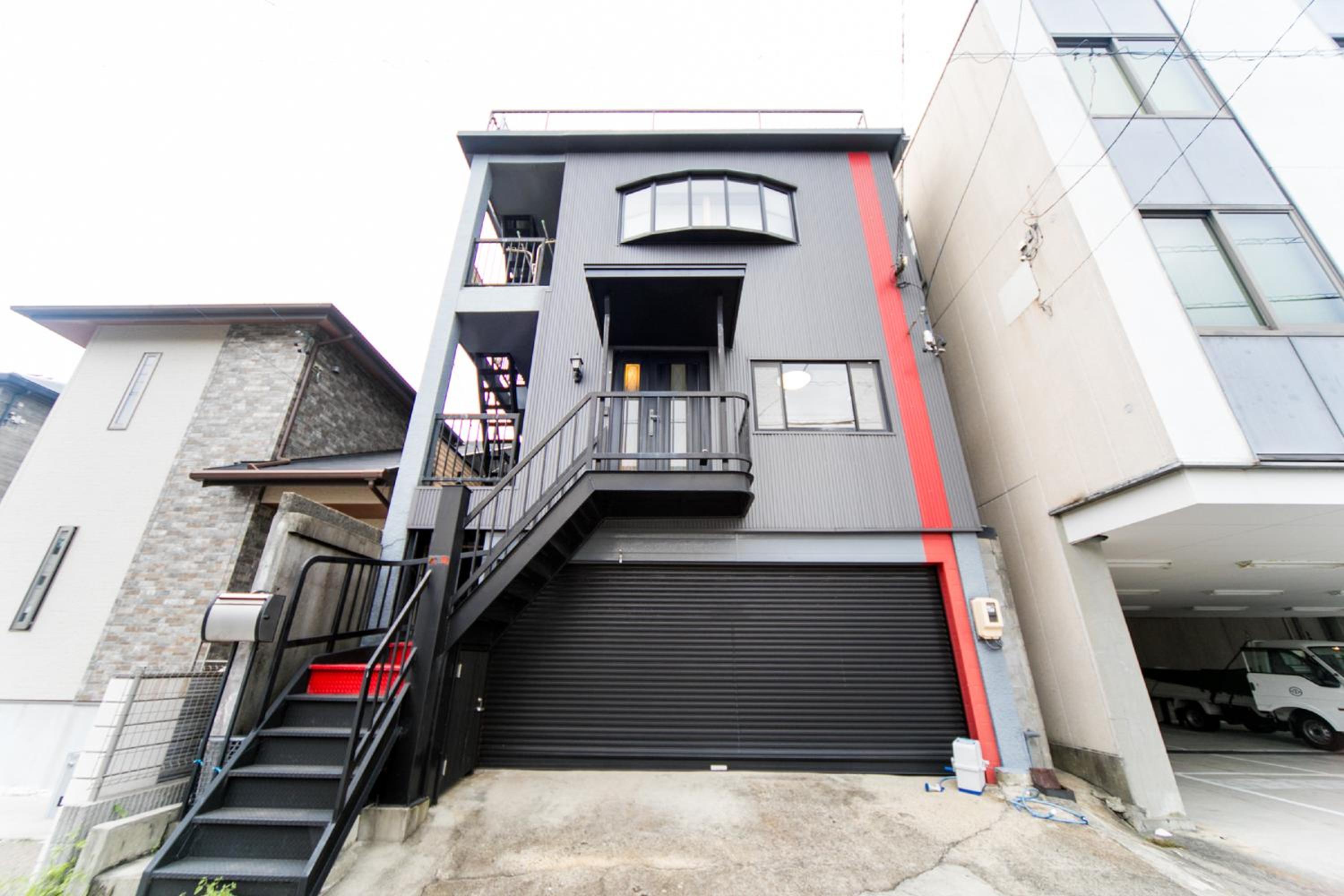 Hotel 7 Minutes To Yokkaichi Stn Large House