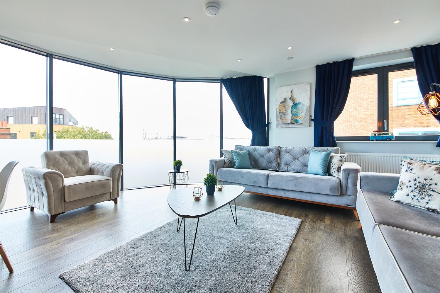 Elegant Plus Luxury Apartments