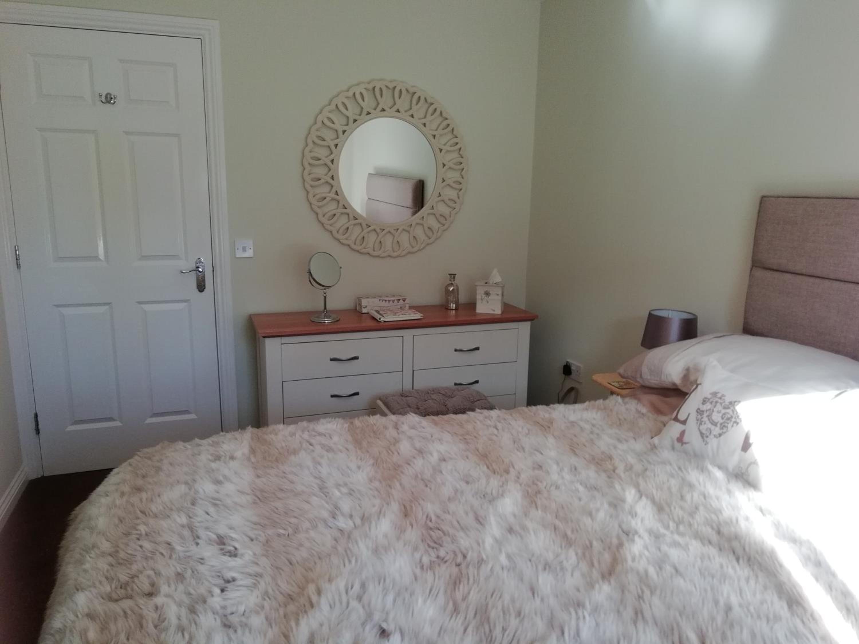 9 Column Mews view 5