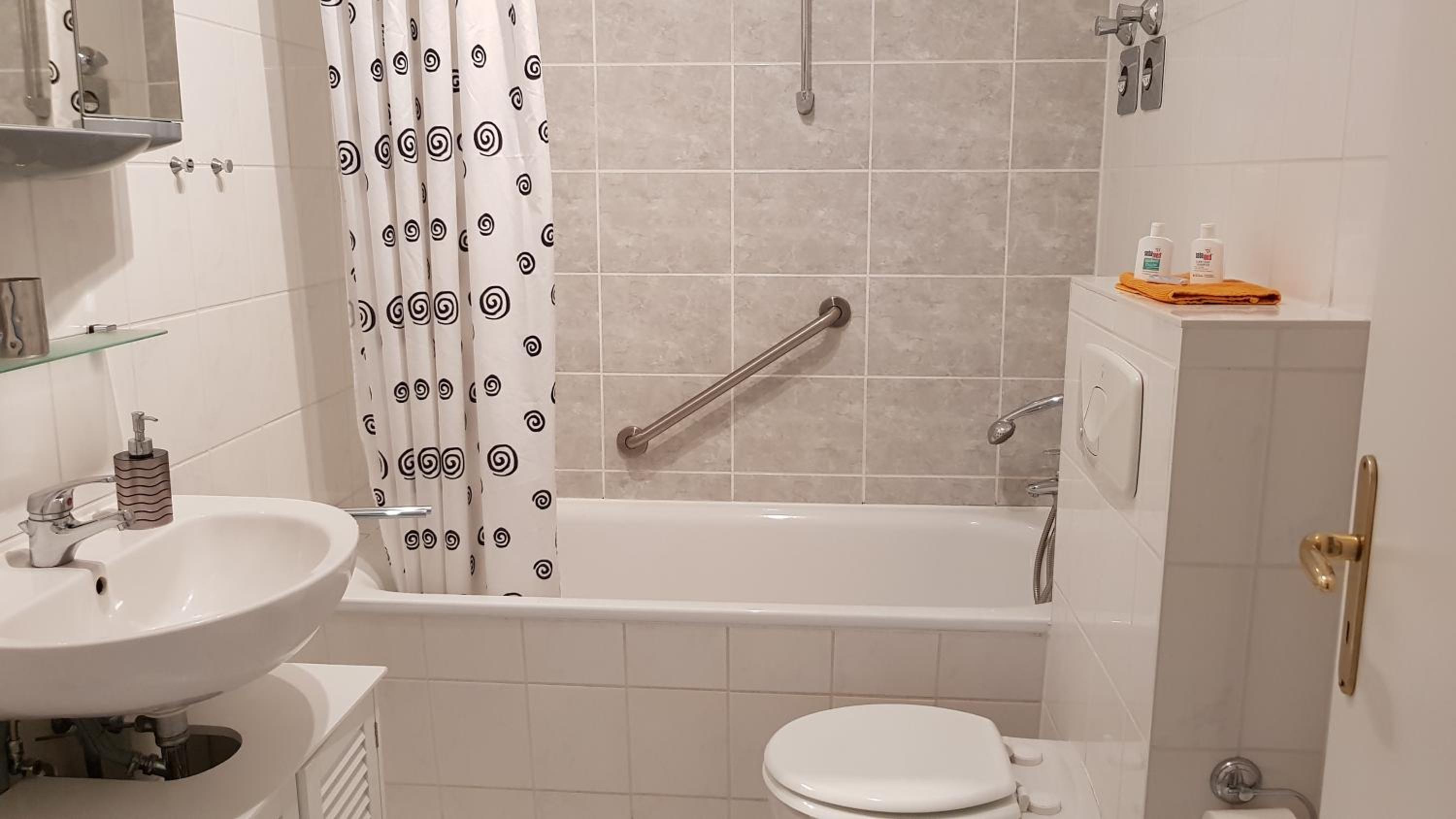 Photo 19