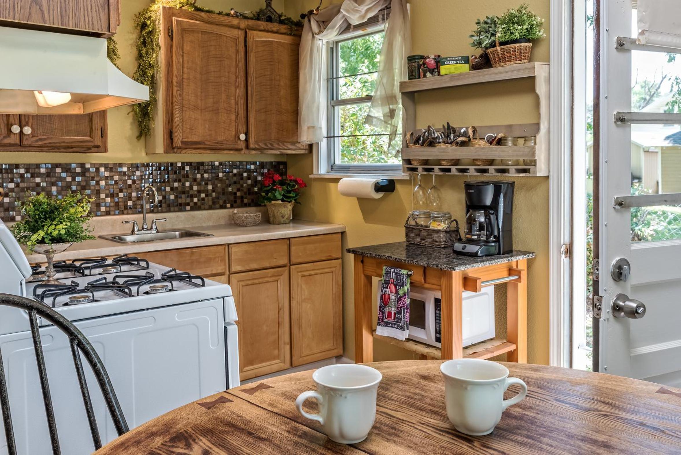 Silver Heart Inn & Cottages
