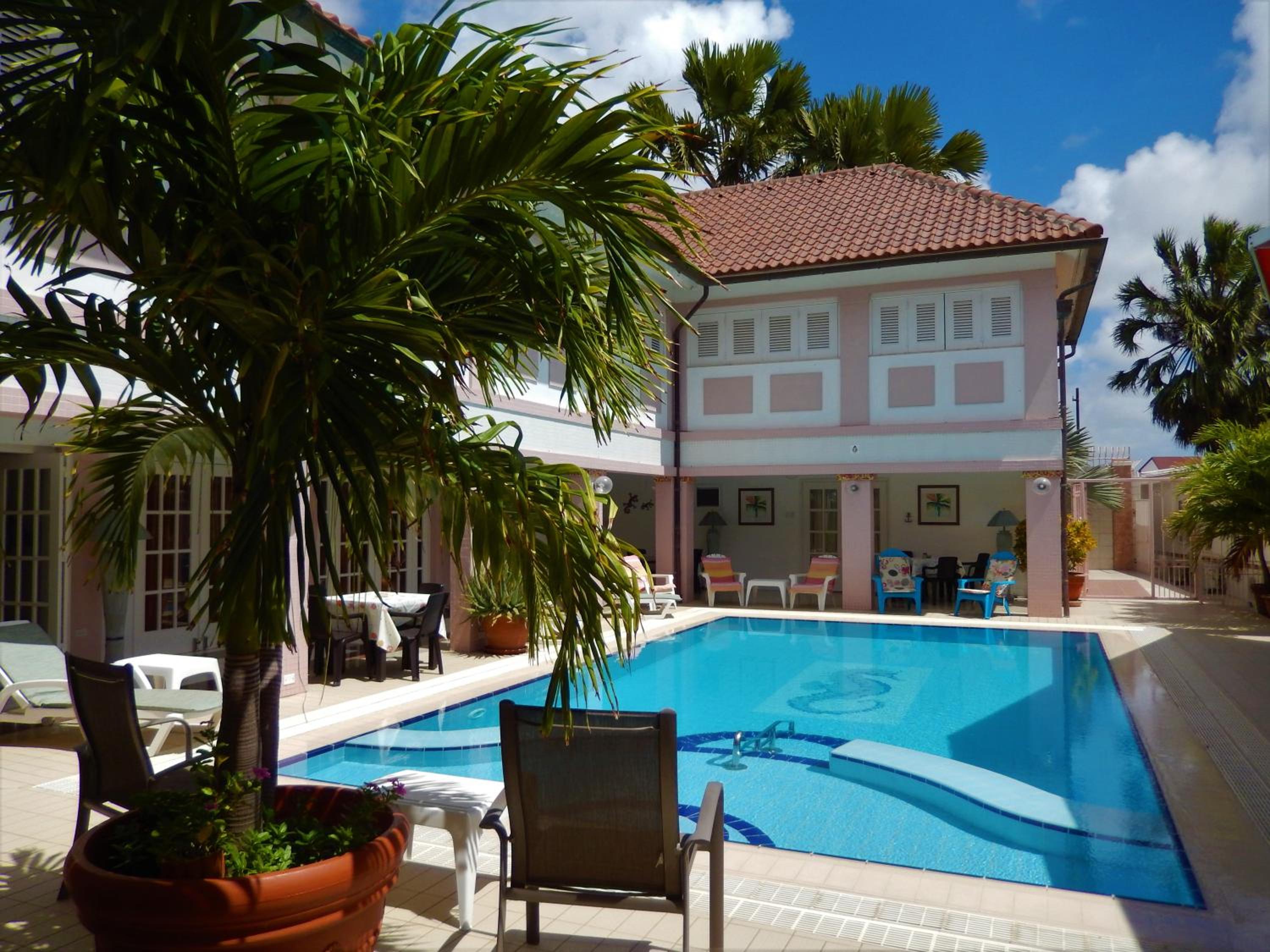 Bubali Gardens - Eagle Beach's Oasis