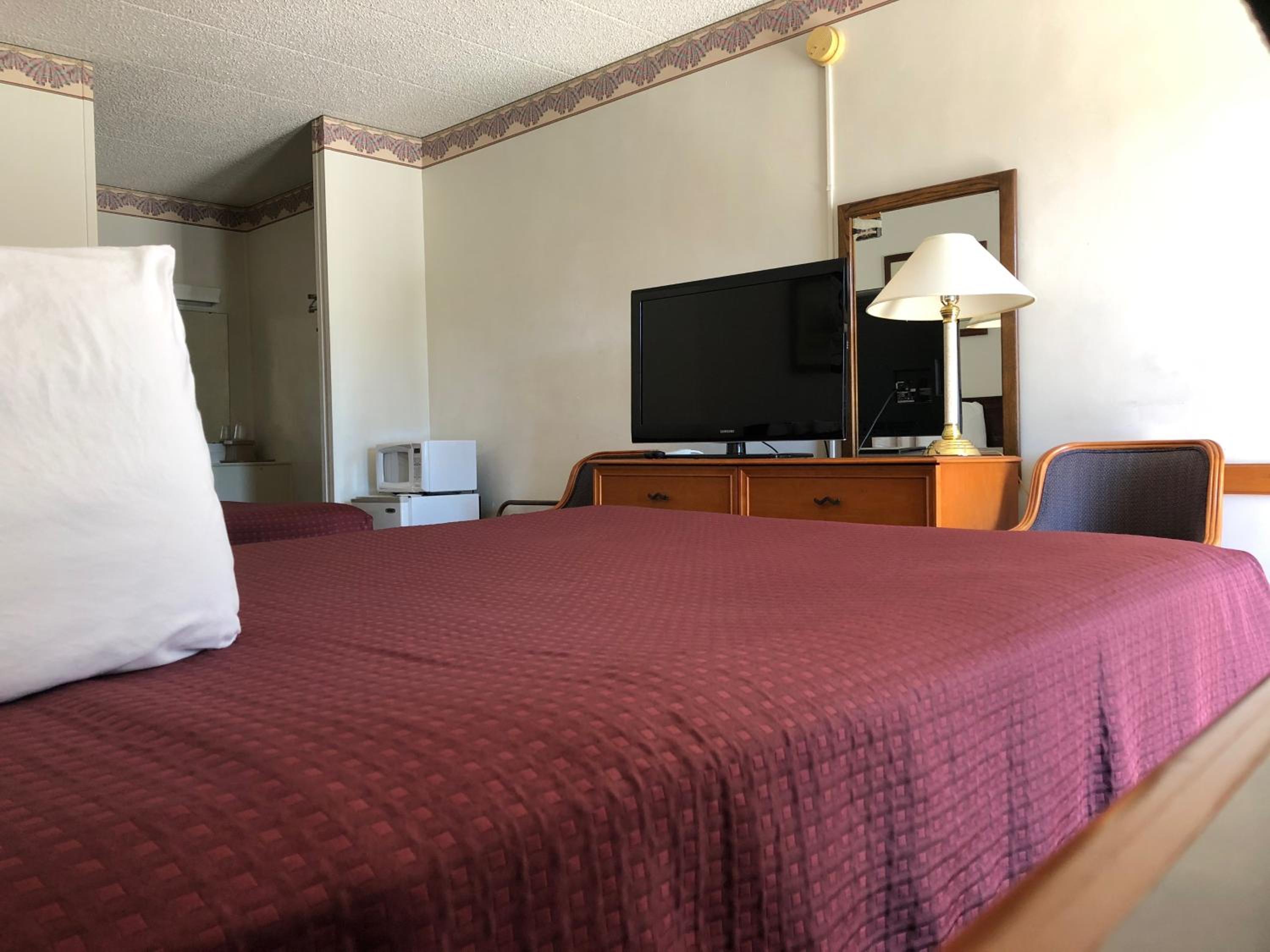 Kewanee Motor Lodge view 4