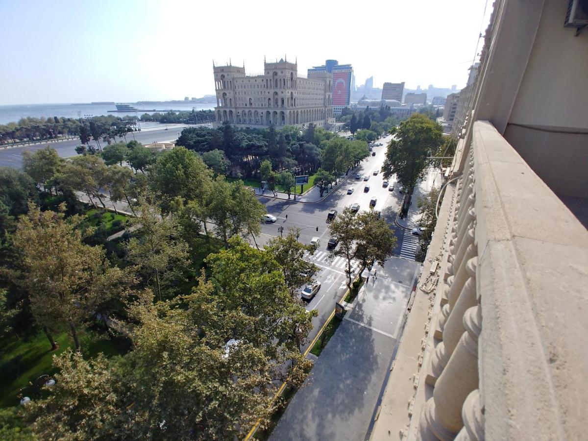 Deluxe Apartment with Sea and F1 View