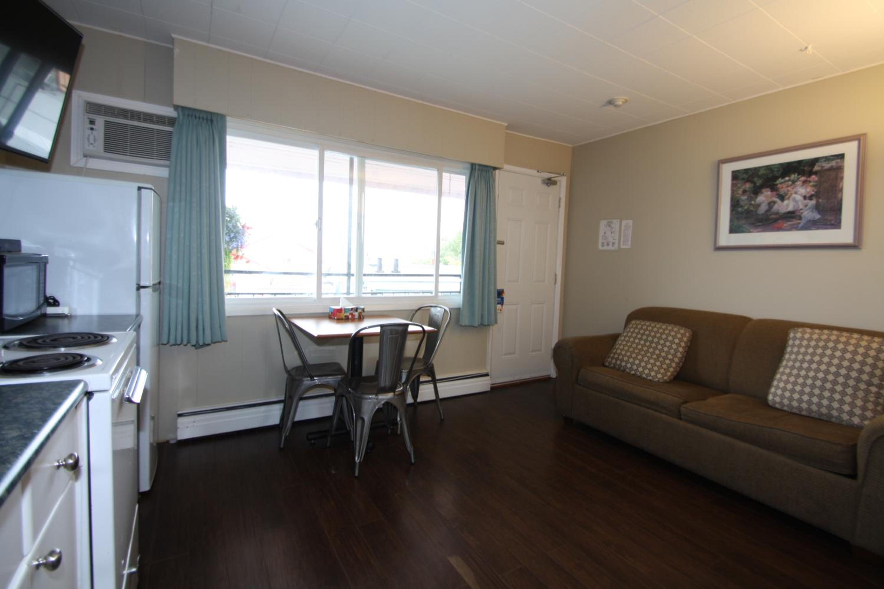 Harrison Spa Motel