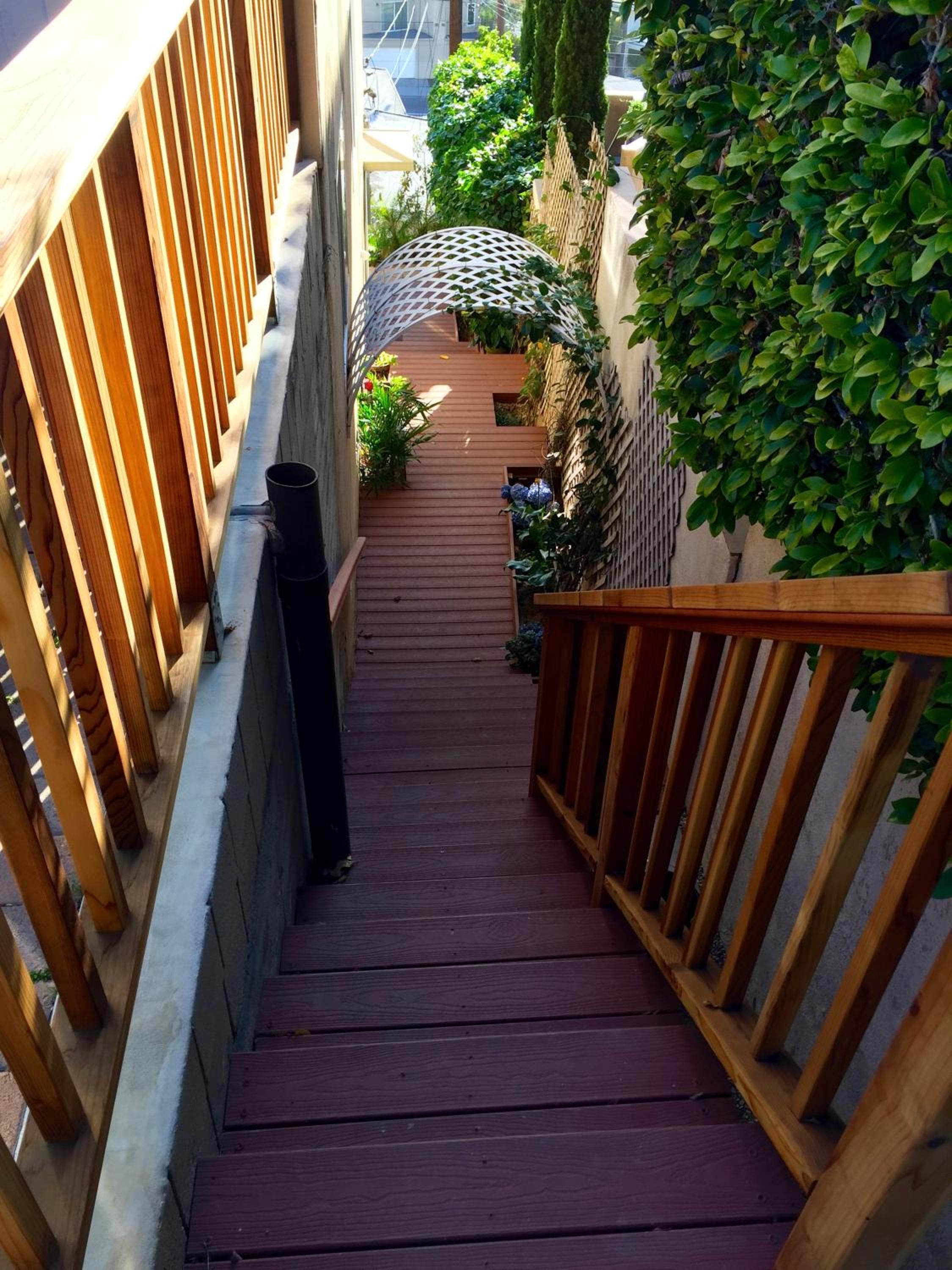 Los Angeles Vacations - Ocean View Casita - Property Image 12